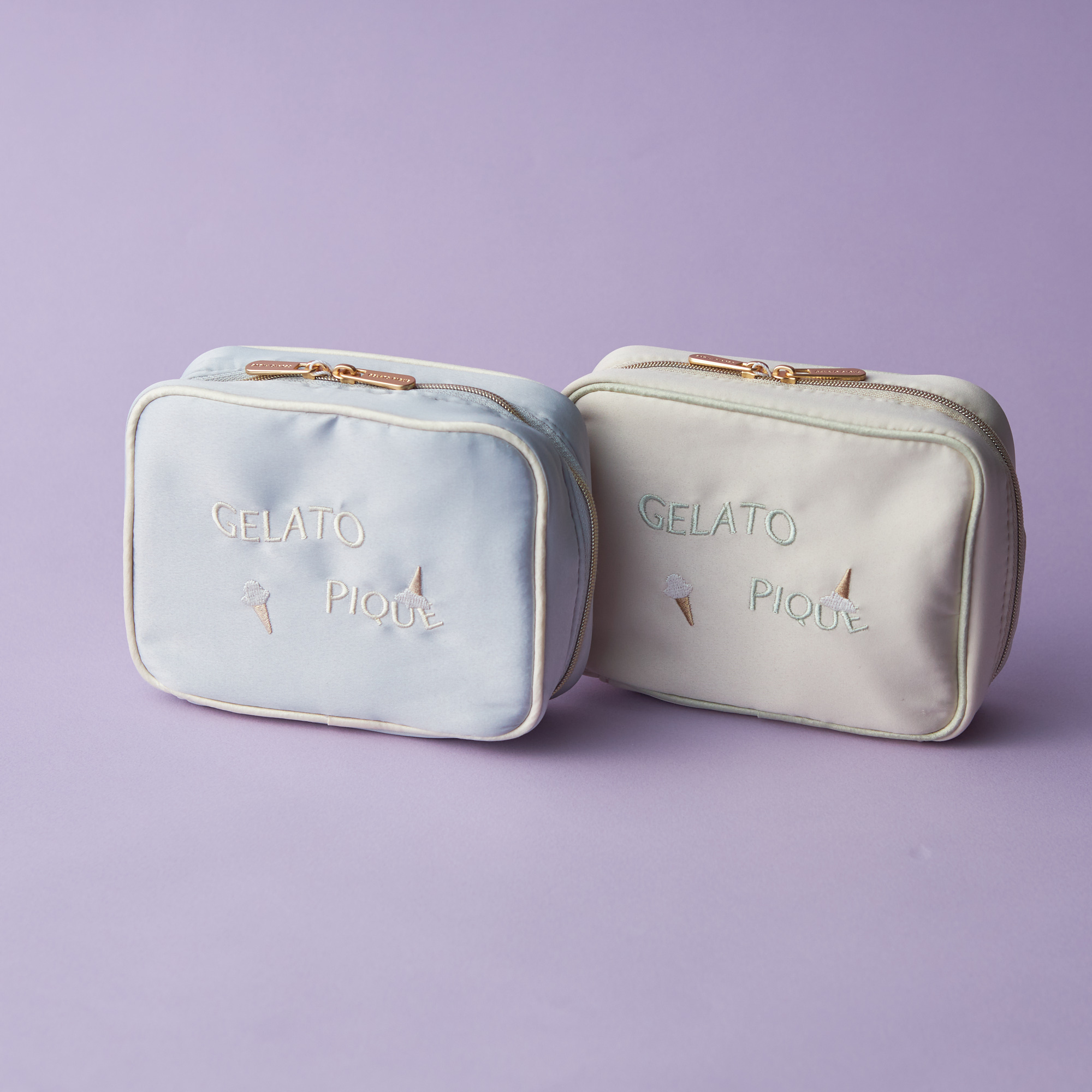 【WOMEN】アイスロゴ刺繍スクエアポーチ＆ストライプハンドタオルセット