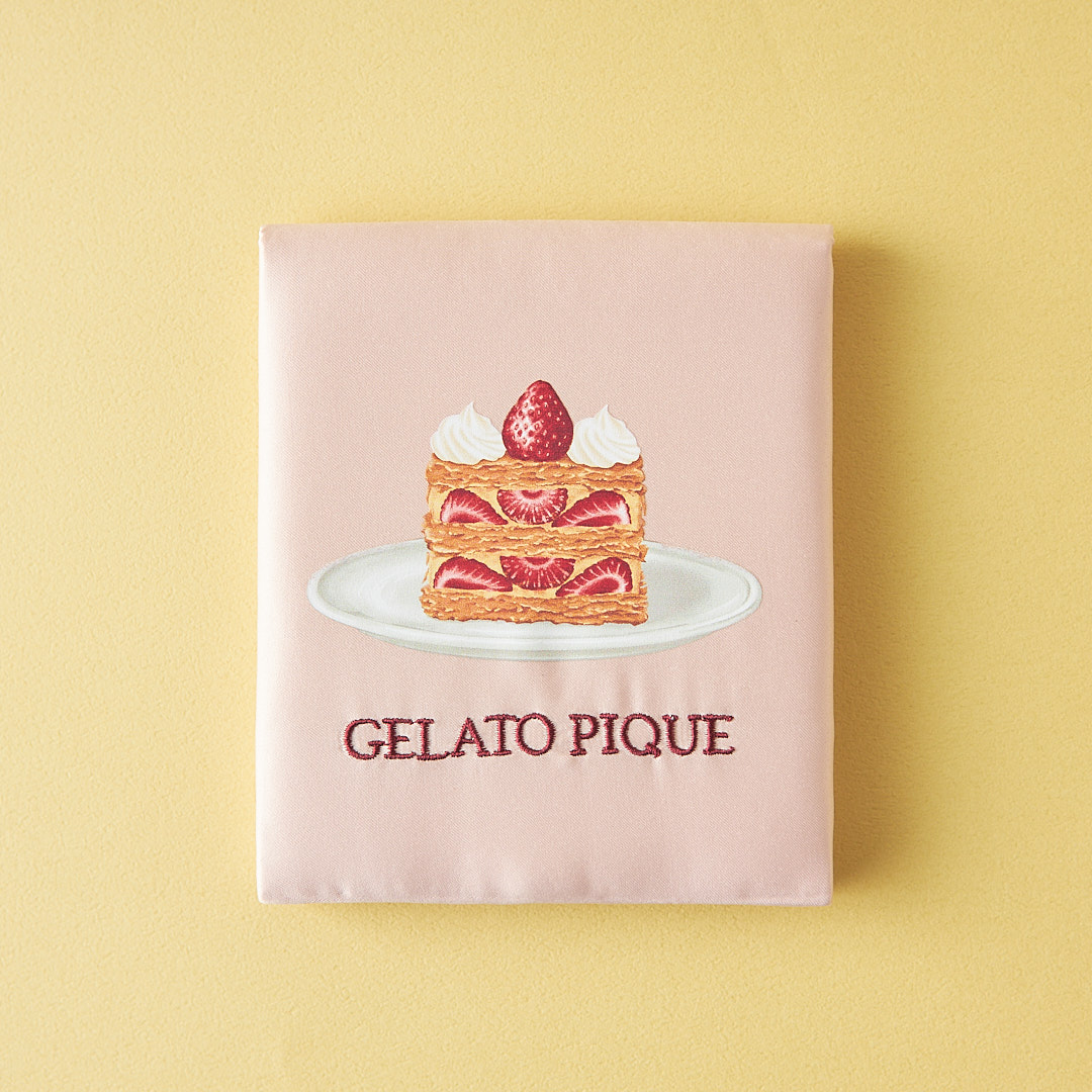 【WOMEN】strawberryモチーフ柄　折りたたみミラー＆ハンドタオルセット