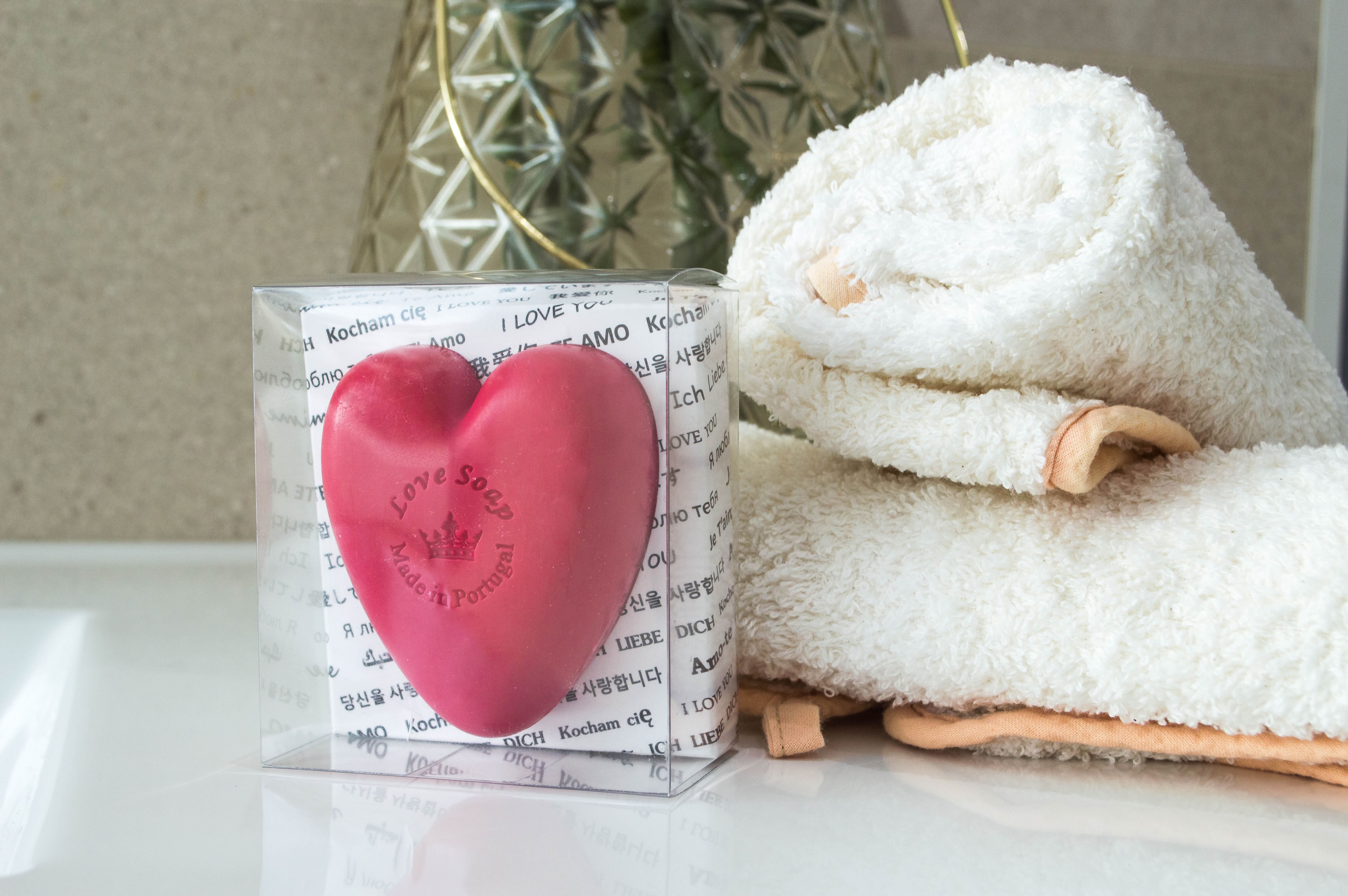 LOVE ラヴソープ クリアケース 150g