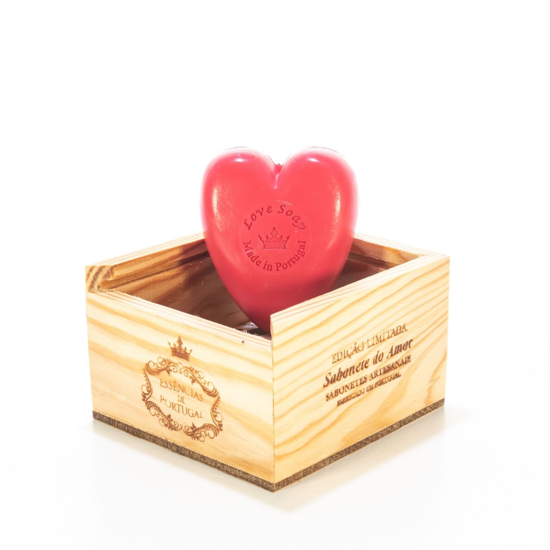 LOVE ラヴソープ 木箱 150g 