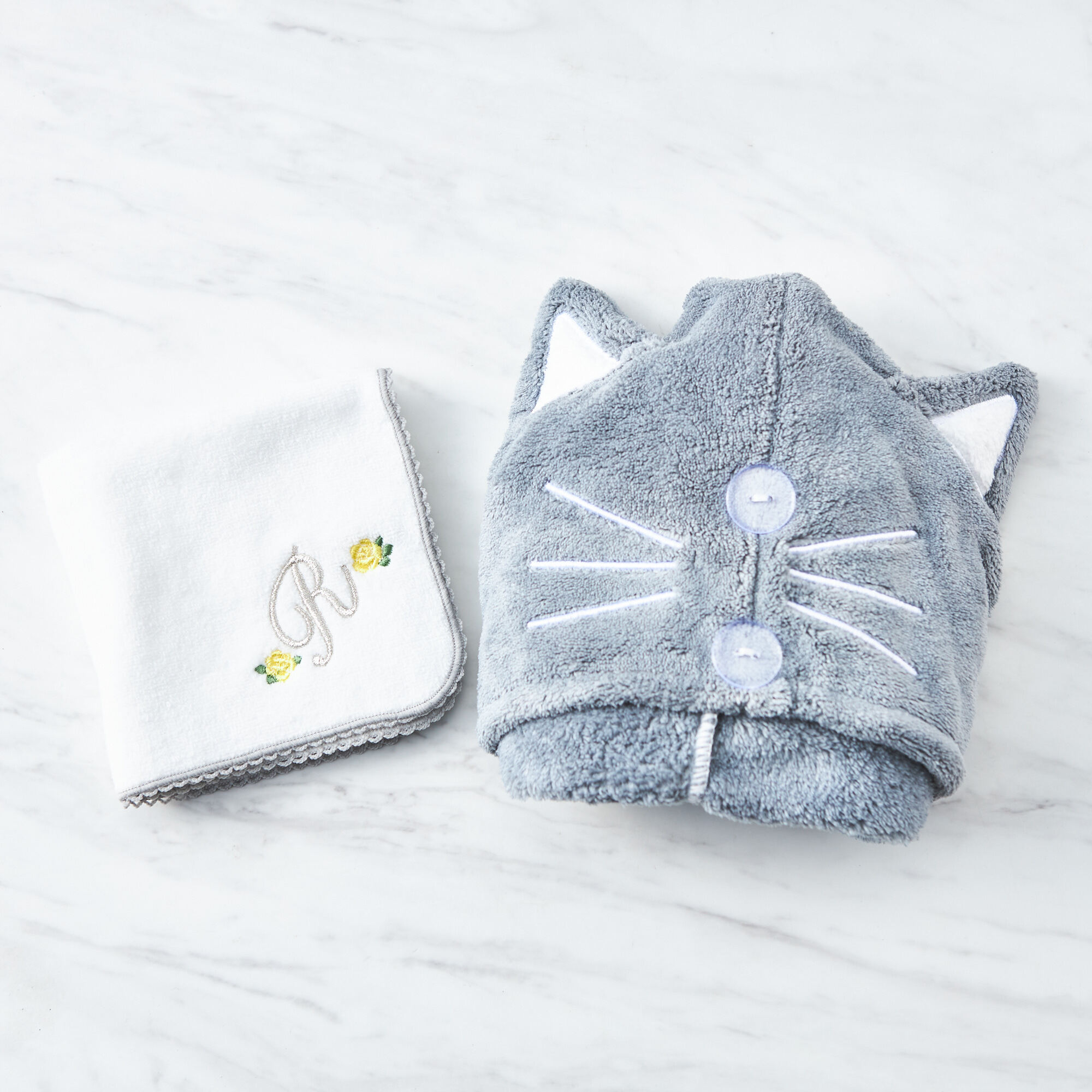 【猫好きに贈る】速乾ヘアタオルとイニシャルハンカチ