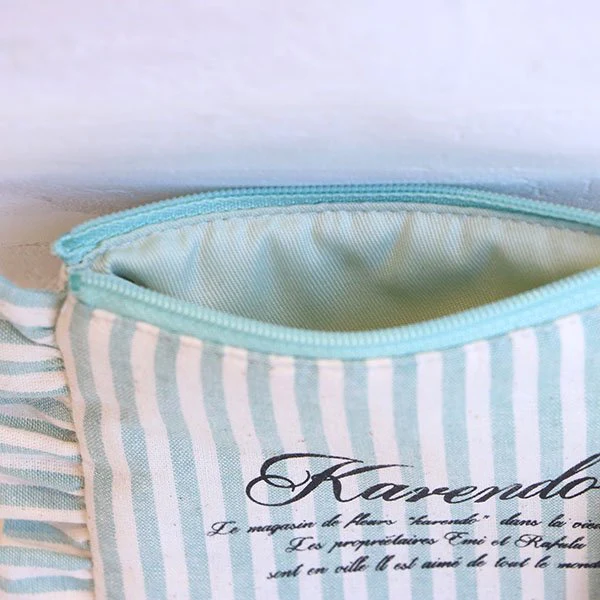 ストライプポーチ