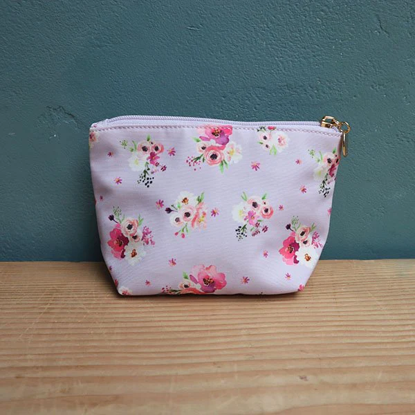 ブーケ花柄ポーチ