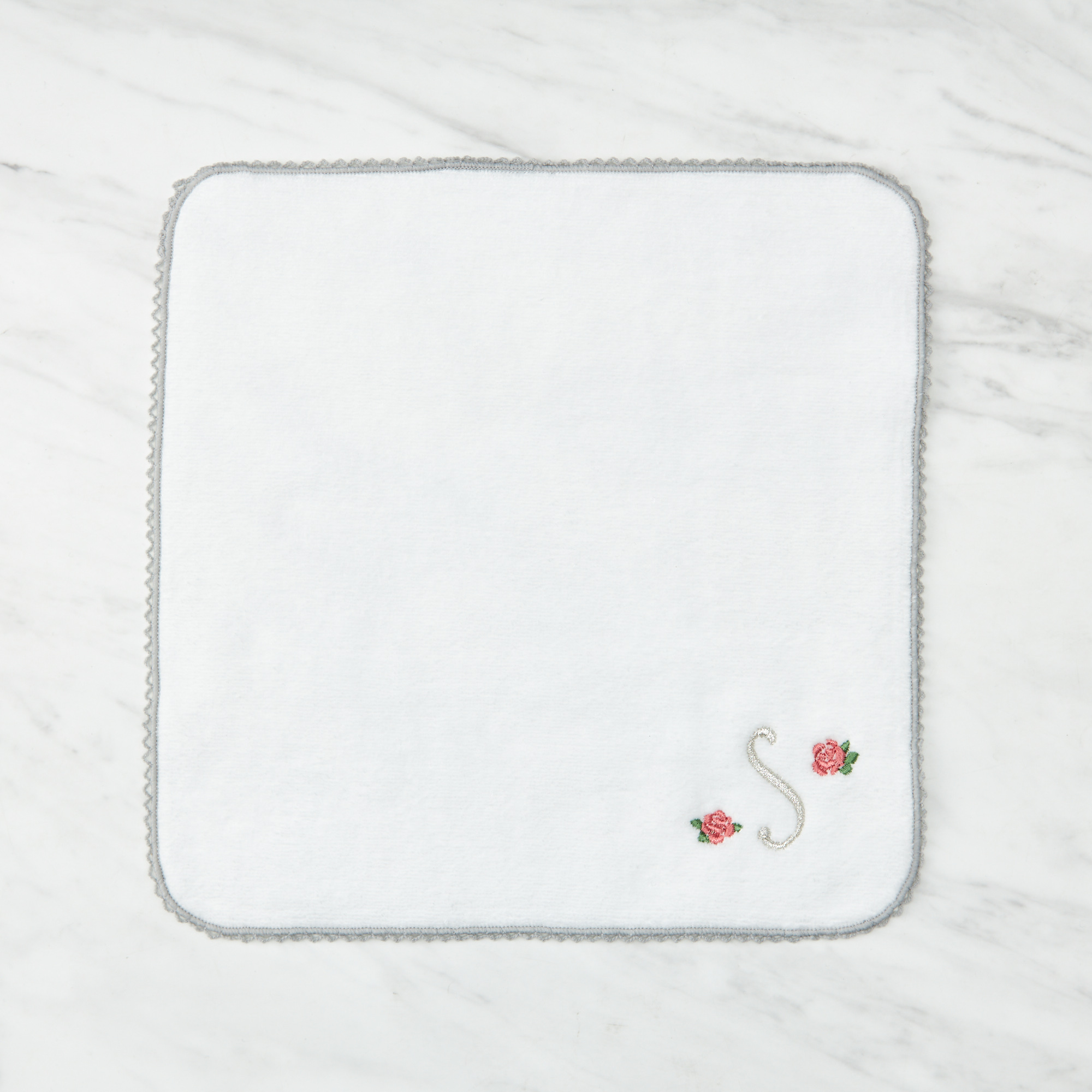イニシャル刺繍タオルハンカチ