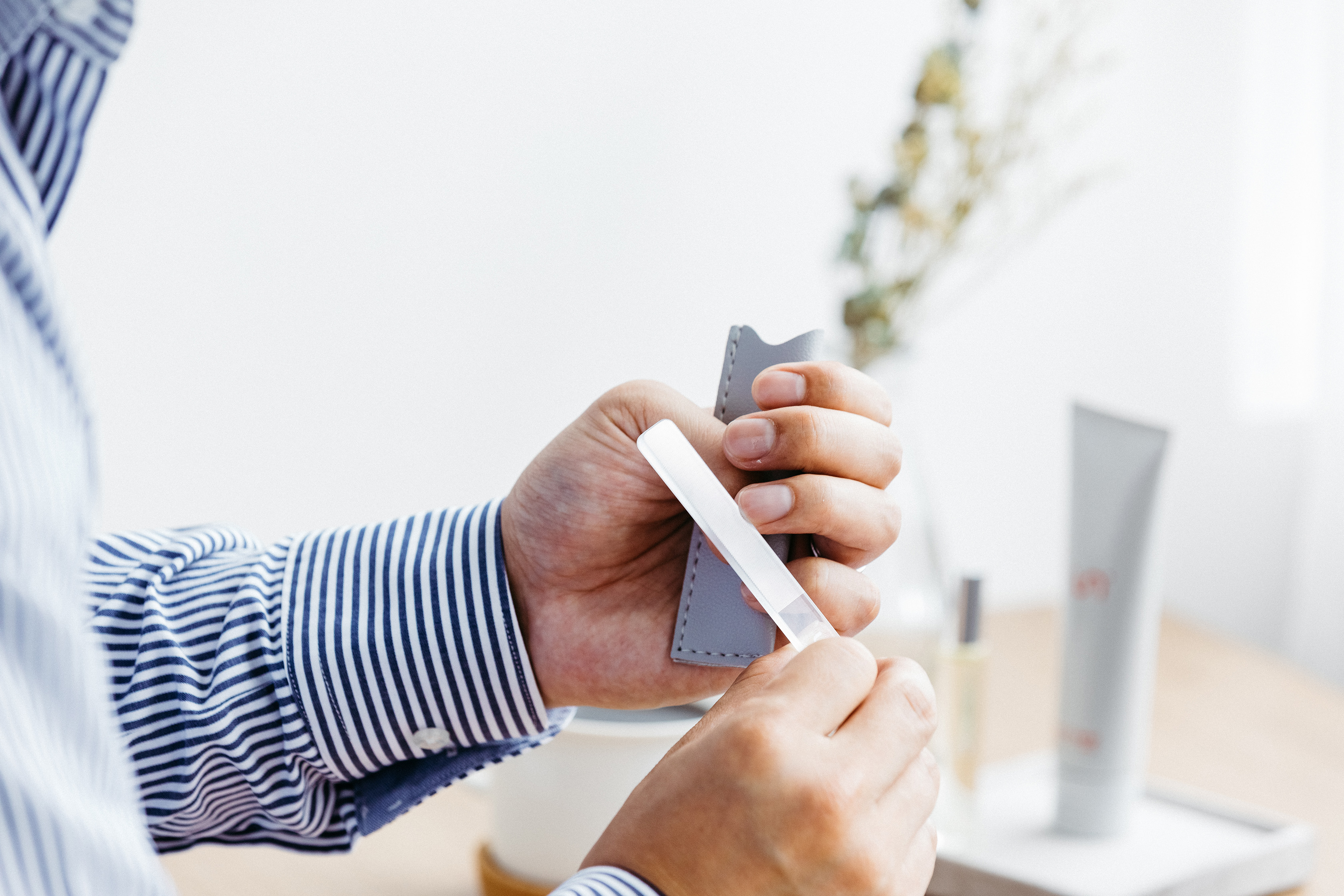 【コスメECの女性スタッフ300名が本気で開発】ハンドケア ギフトセット