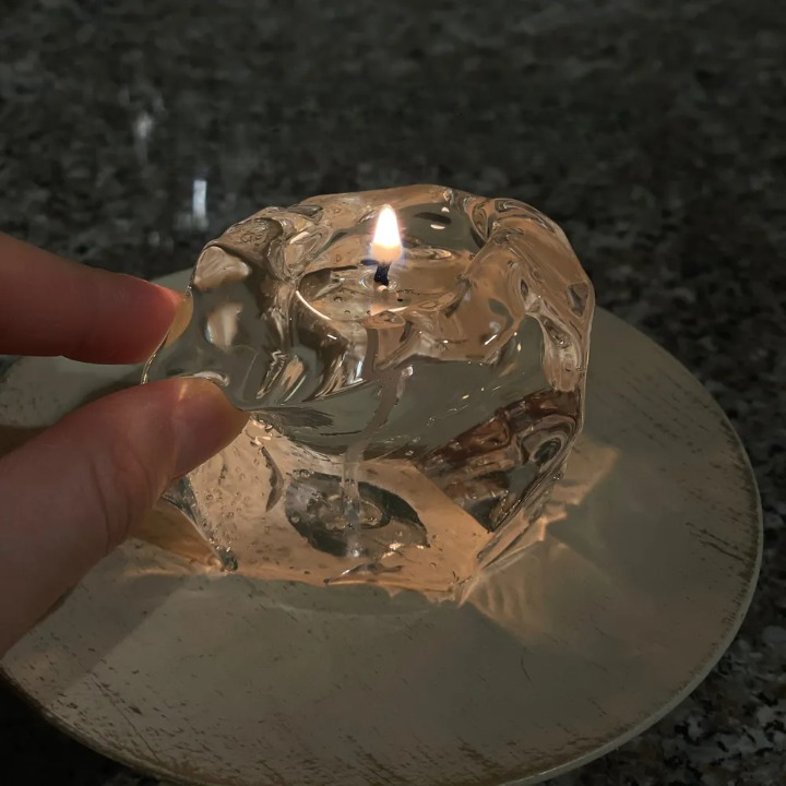 マリア ノヴェッラ アロマキャンドル フリージア フリージア｜サンタ