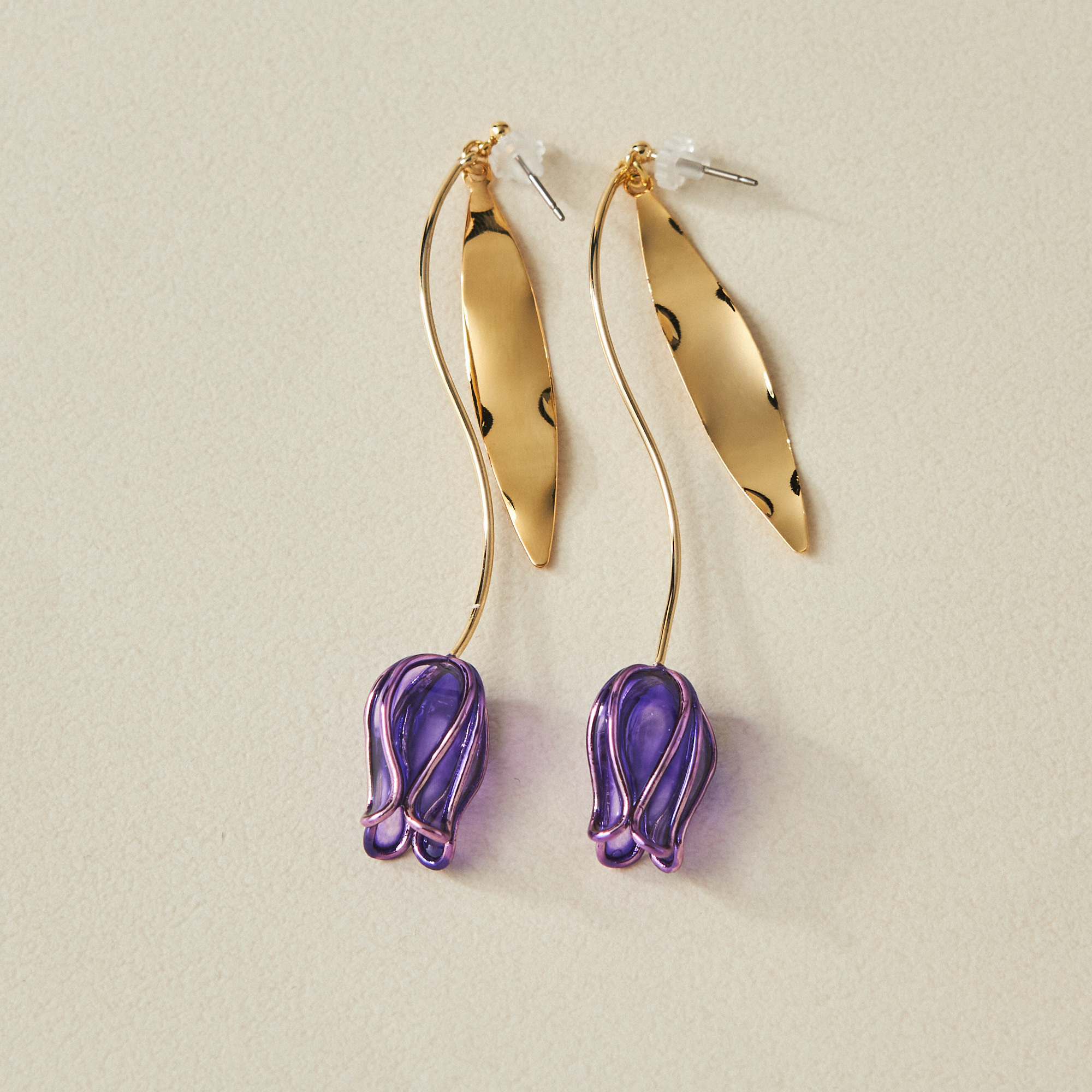 チューリップ　ピアス／イヤリング