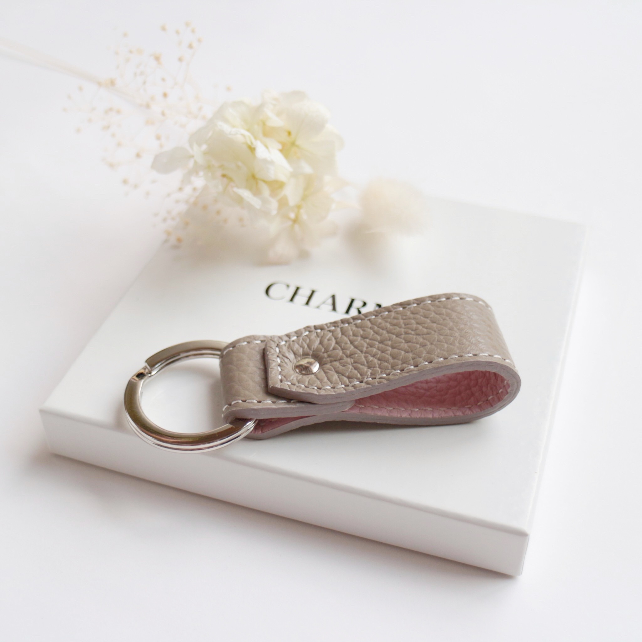 【イニシャル刻印可能】レザーループキーリング