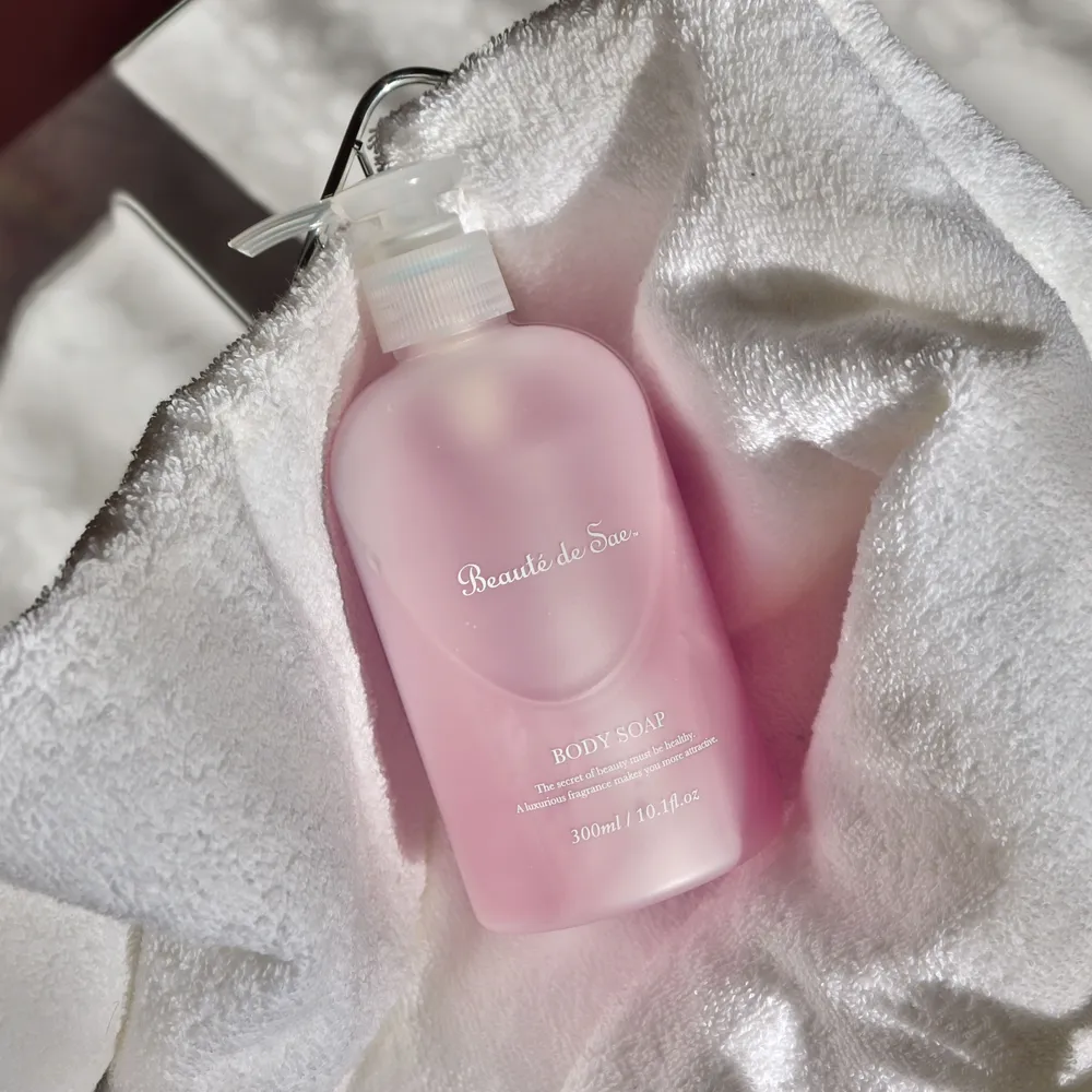 【バスタイム満喫ギフト】華やかなバスソルトとシャワージェル