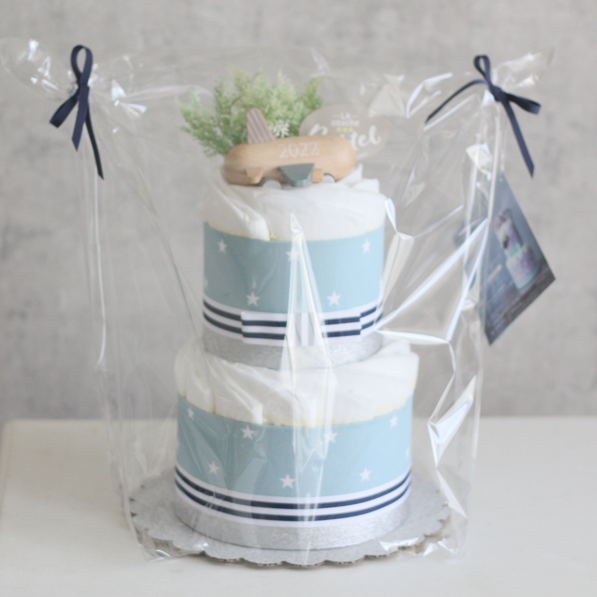 2025年限定年号ロゴ入り「kiko+」のmini jet付オーガニックおむつケーキ2段／全2色