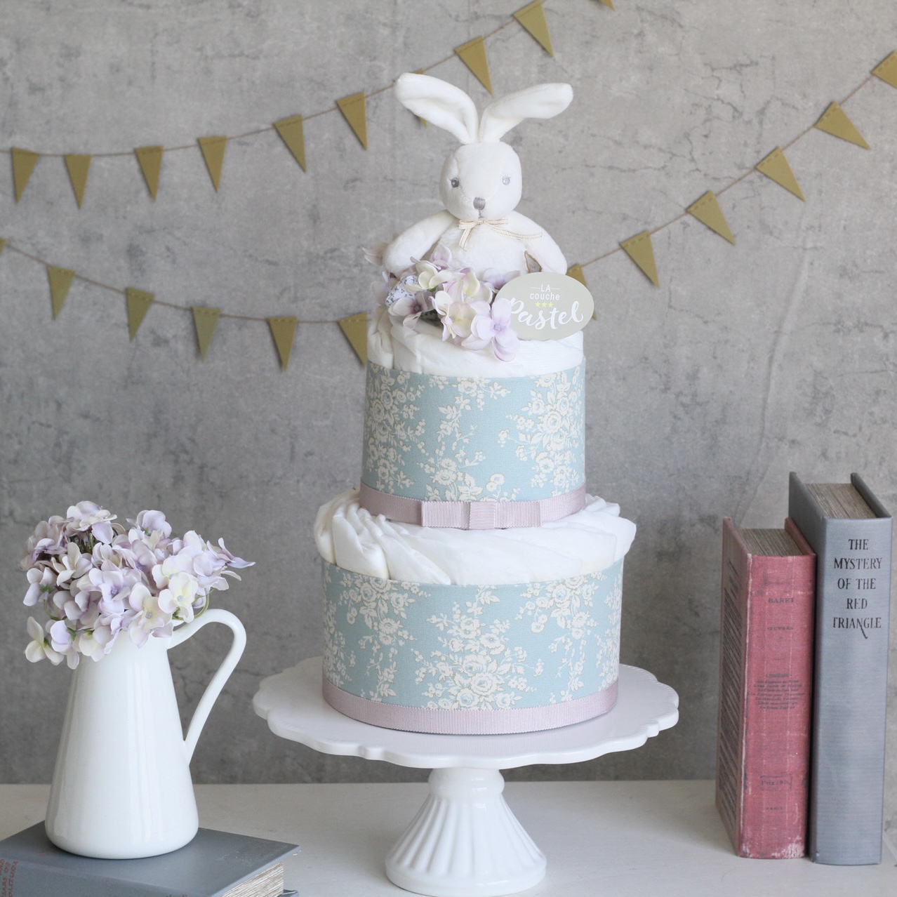 フランス発ブランド「Kaloo」うさぎラトル付きオーガニックおむつケーキ