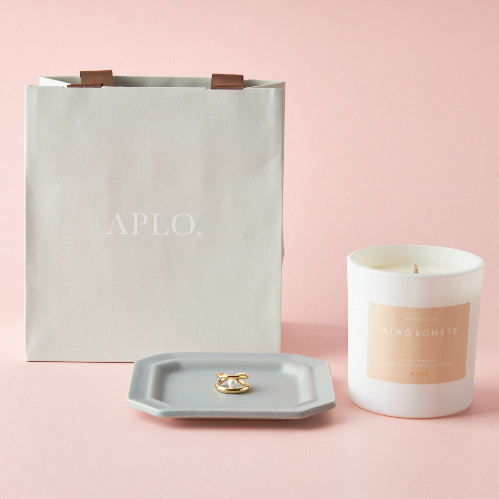 【綺麗な彼女へ1年目のおすすめ誕プレ】想い伝えるイヤカフ&メッセージキャンドルセット