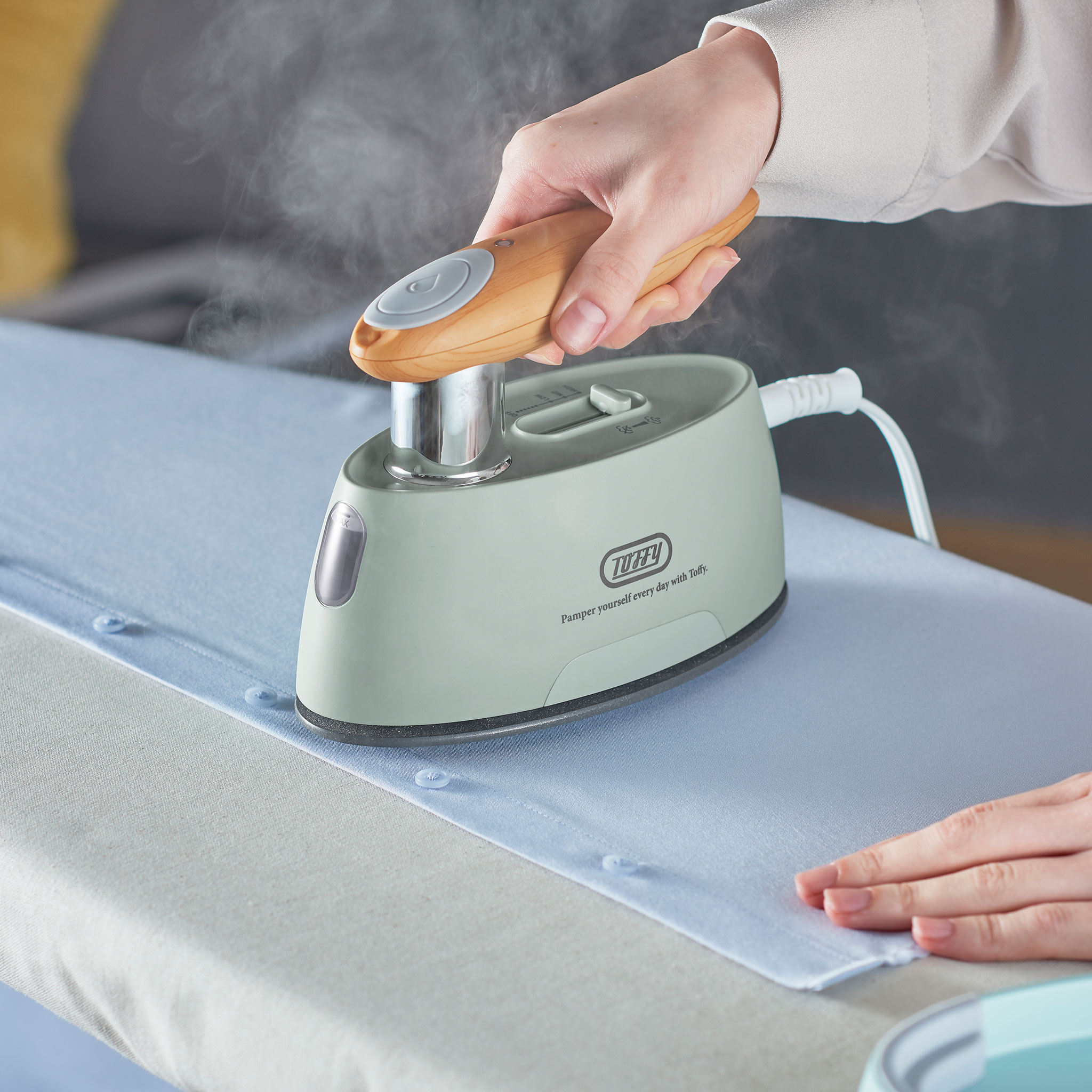 ハンディアイロン＆スチーマー