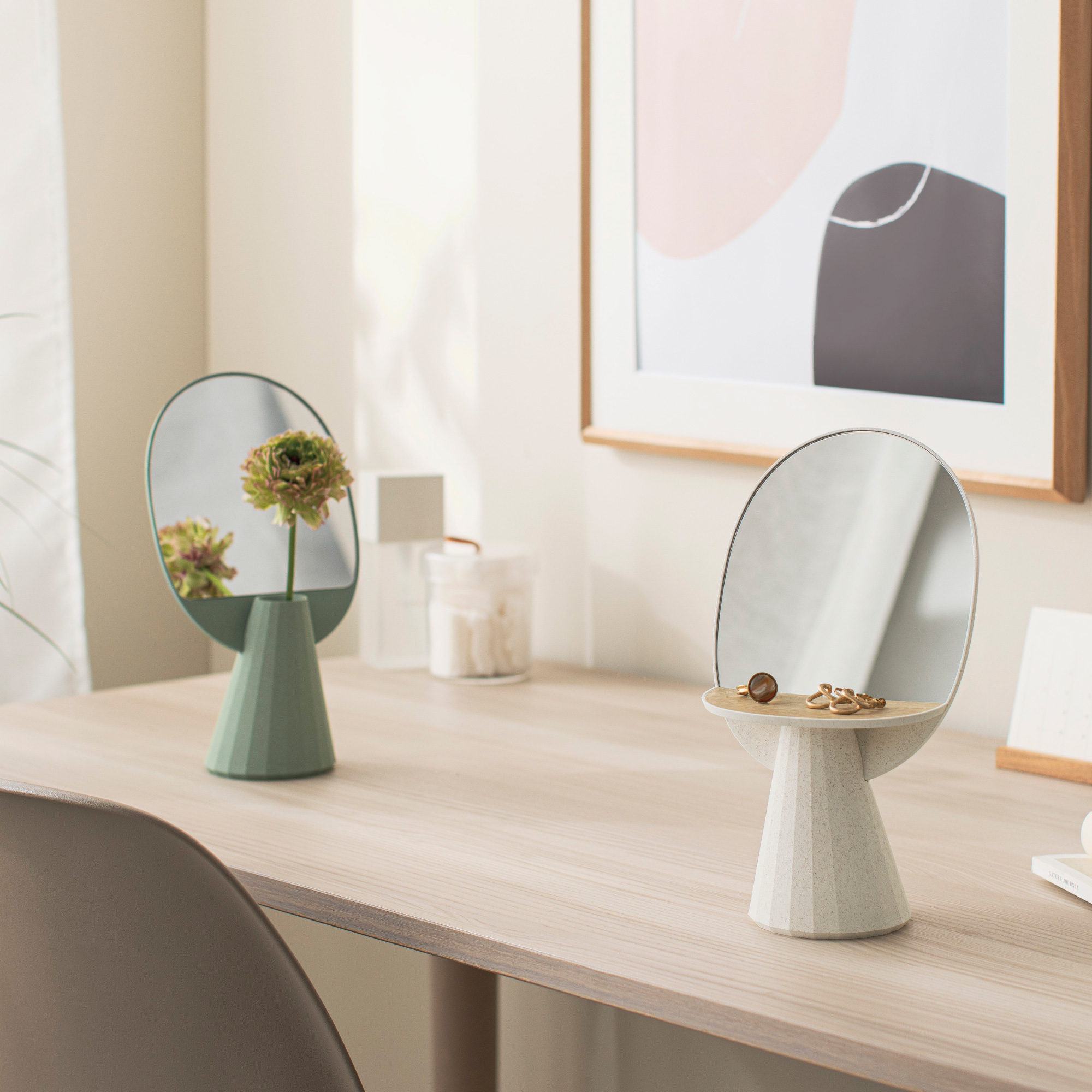 Mirror & vase