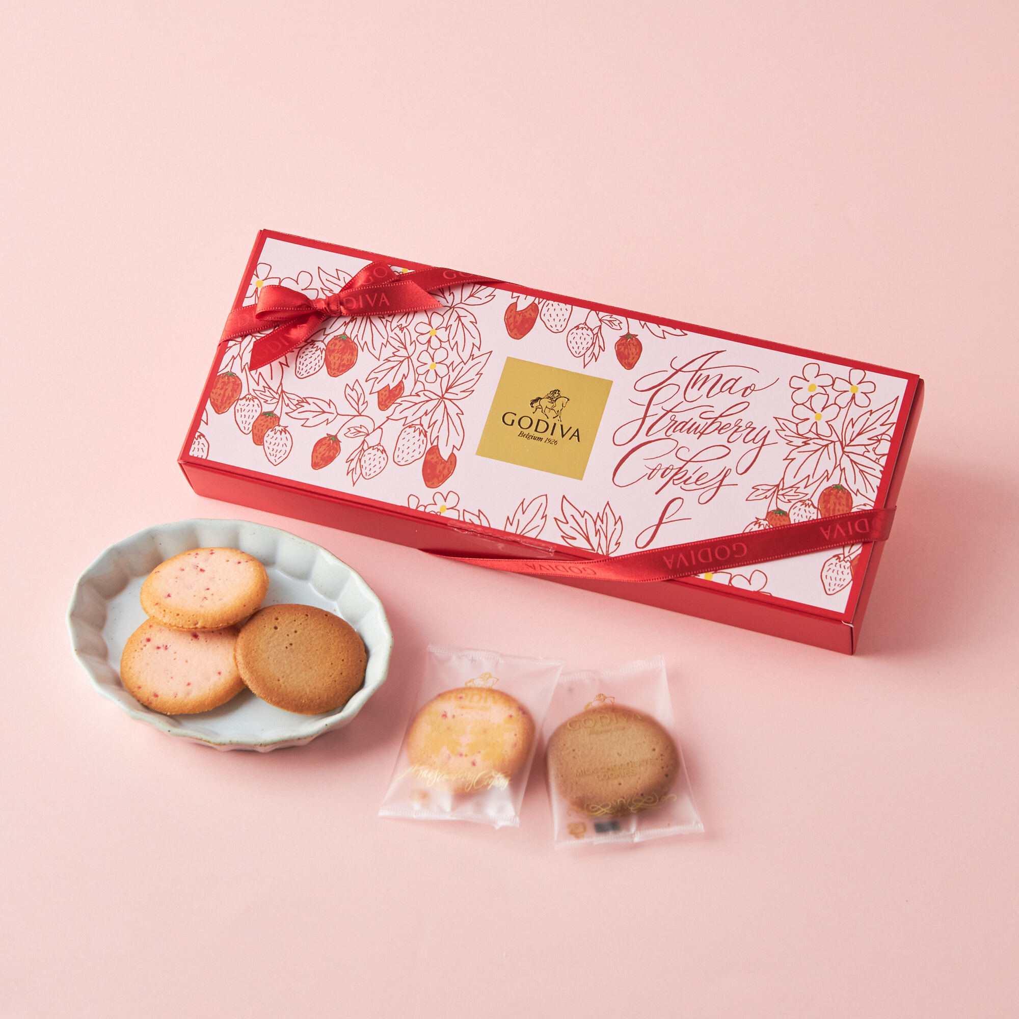 【送料無料】GODIVAクッキーと可愛い生花カーネーション アレンジメントのセット【母の日に贈る】