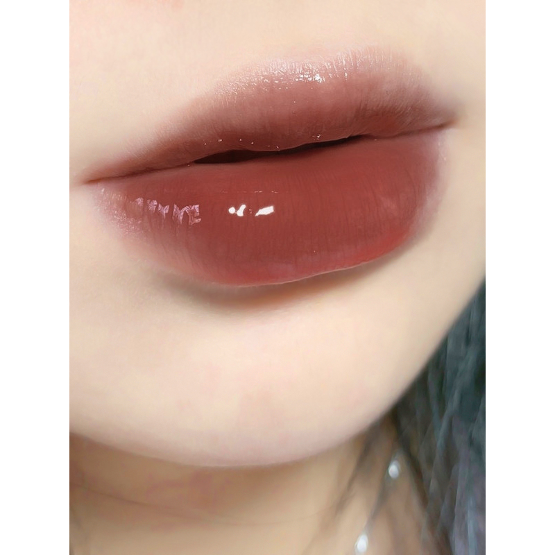 【BOX付き】女王のカメオミニマルチパレット＋彫刻リップセット