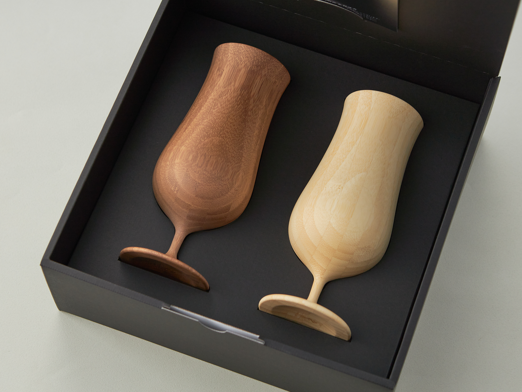 【結婚祝い】ペアビアグラス&クチポールカトラリーセット