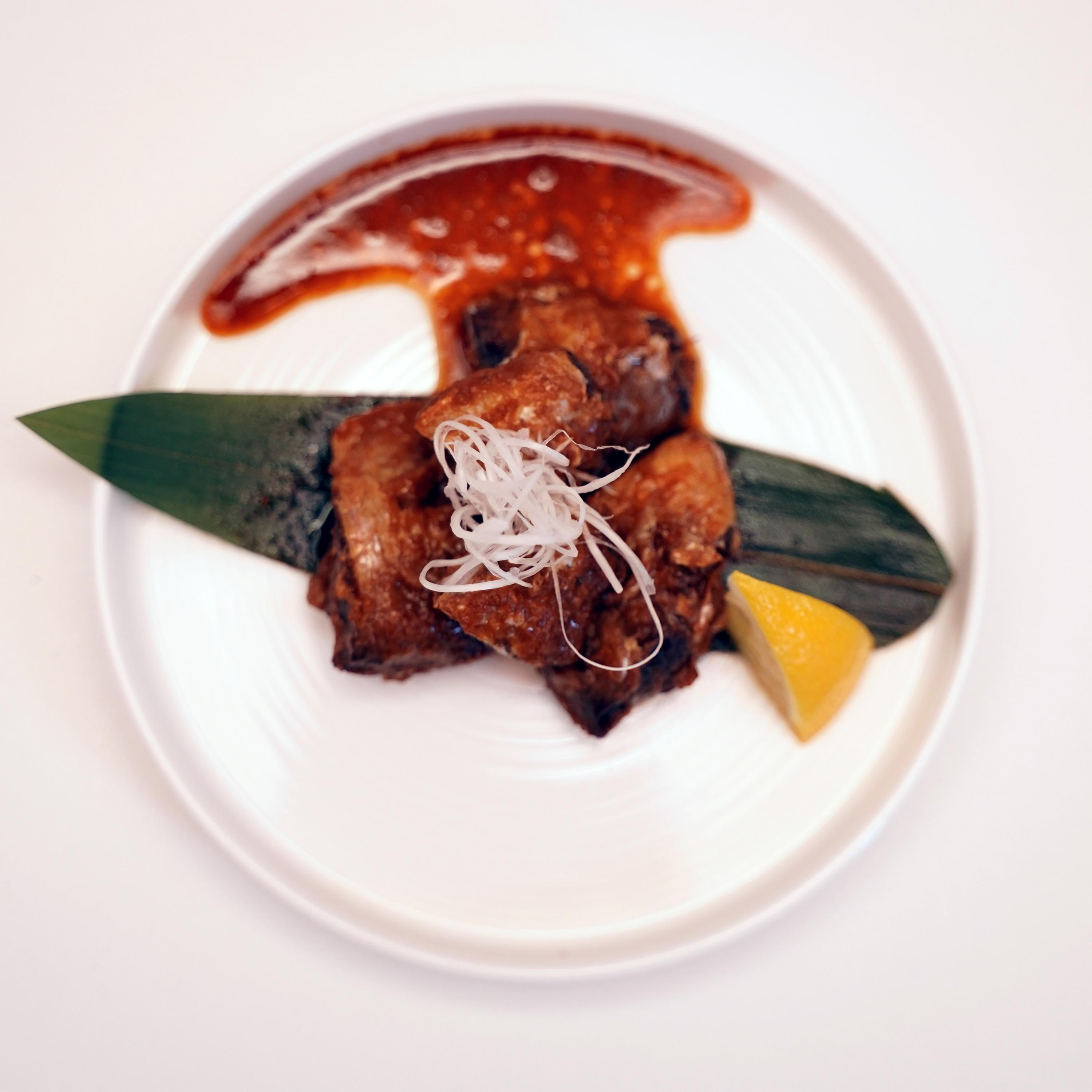 【晩酌のおともに】さくらさくロックグラスと選べるこだわりのおつまみ缶セット