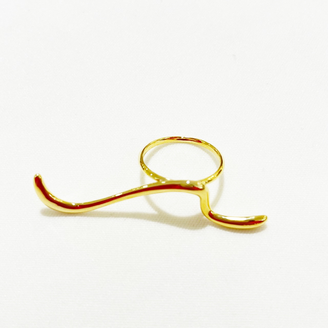 ウェーブラインリング