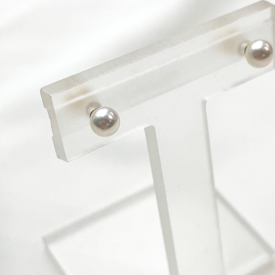 K18一粒4ｍｍ貝パールピアス