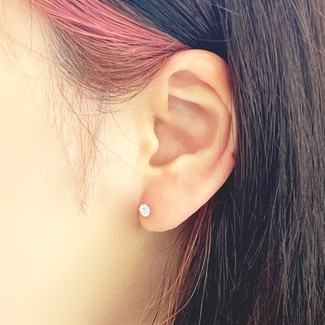 K18一粒4mmキュービックジルコニアピアス