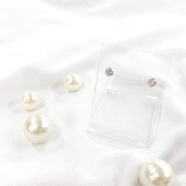 K18一粒4mmキュービックジルコニアピアス