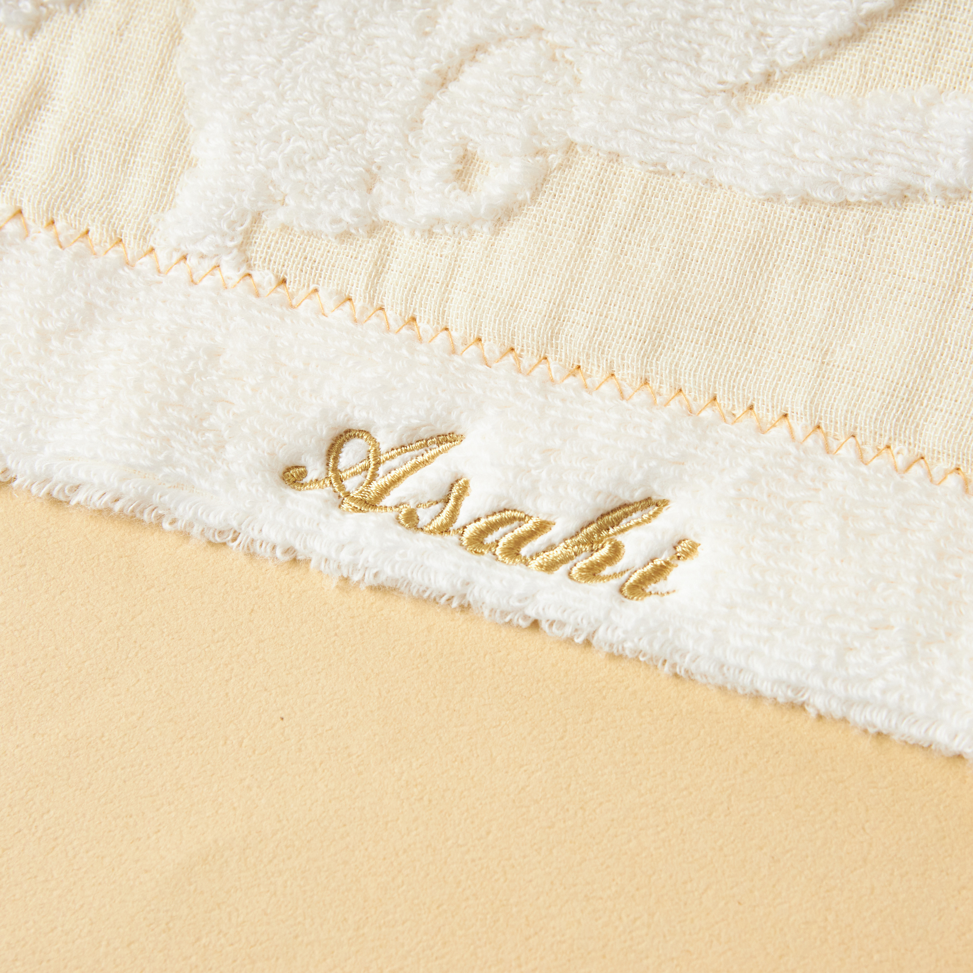 【名入れギフト】マカロン　フード付きバスタオル・ハンカチセット