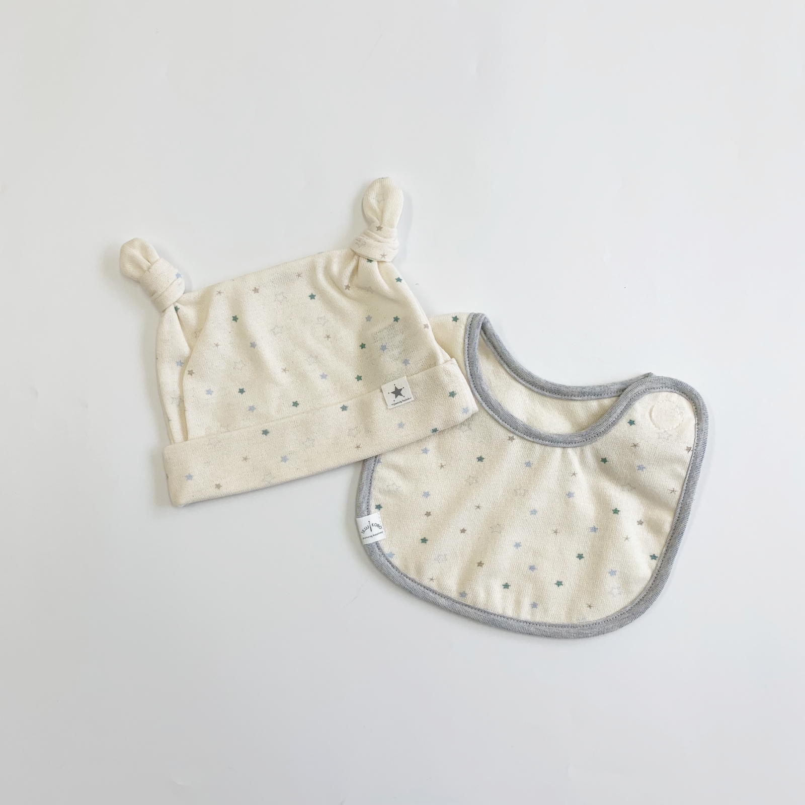 名入れギフト】オーガニックスタイ・帽子ギフトセット | 育児工房の