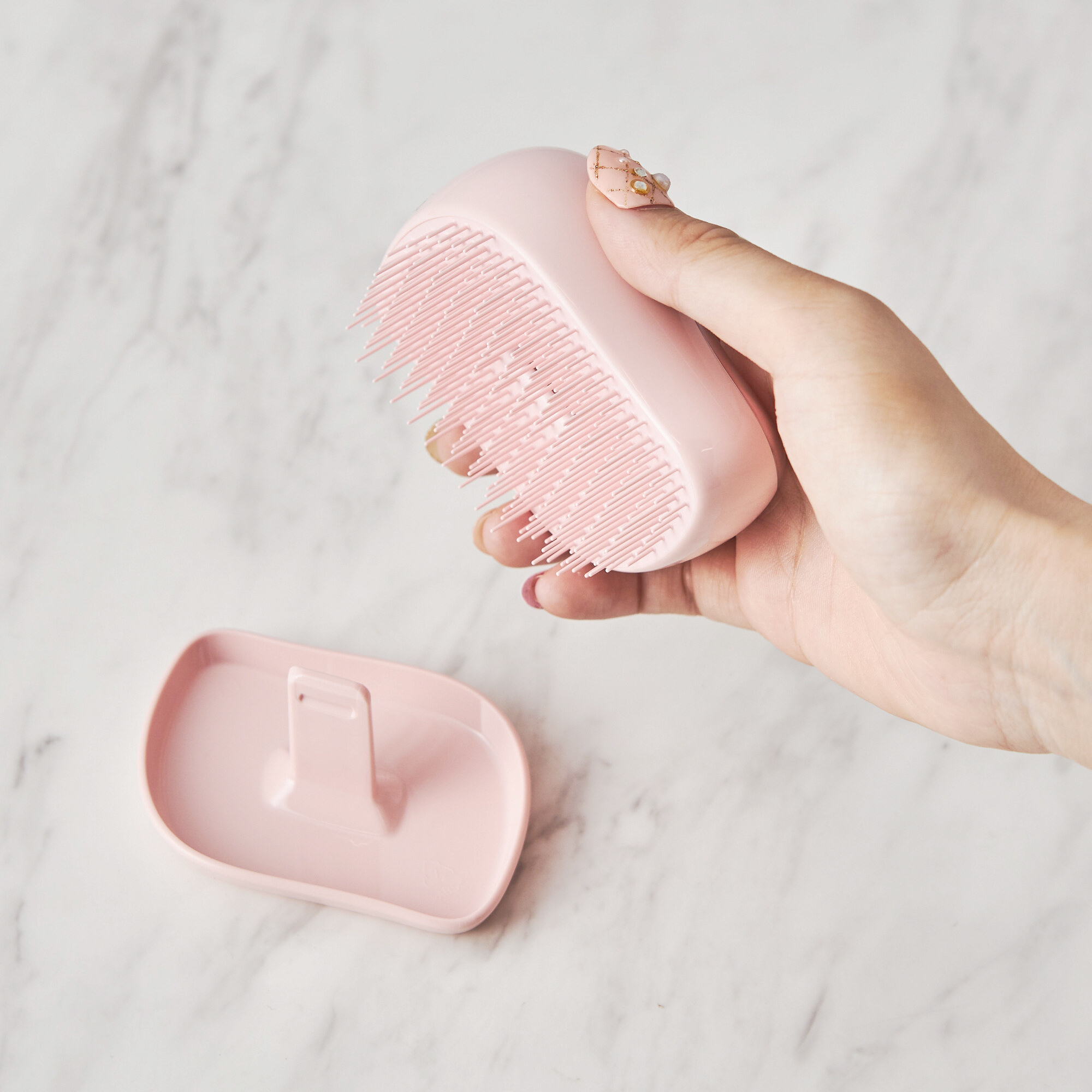 【大人気】ヘアブラシと猫ハンカチ