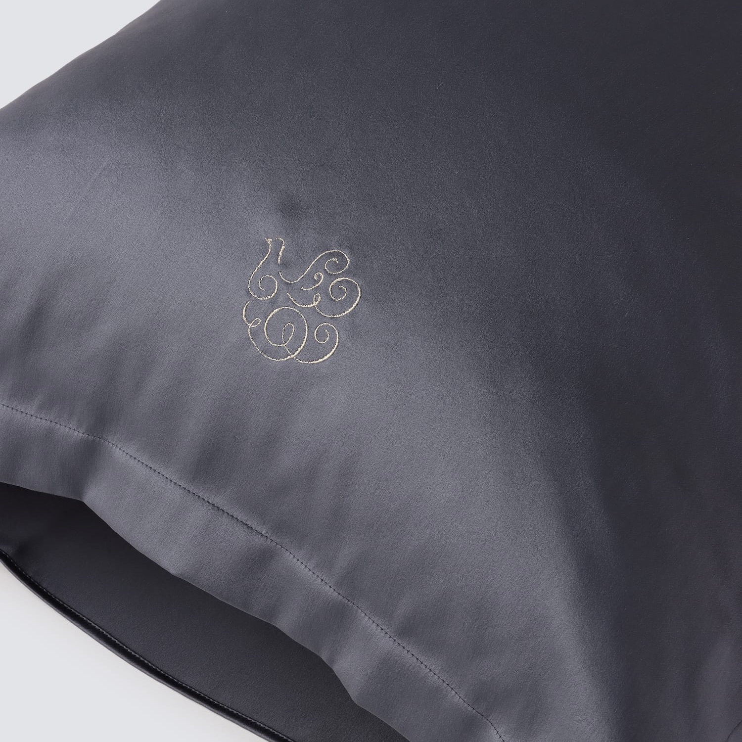 シルクピローケース