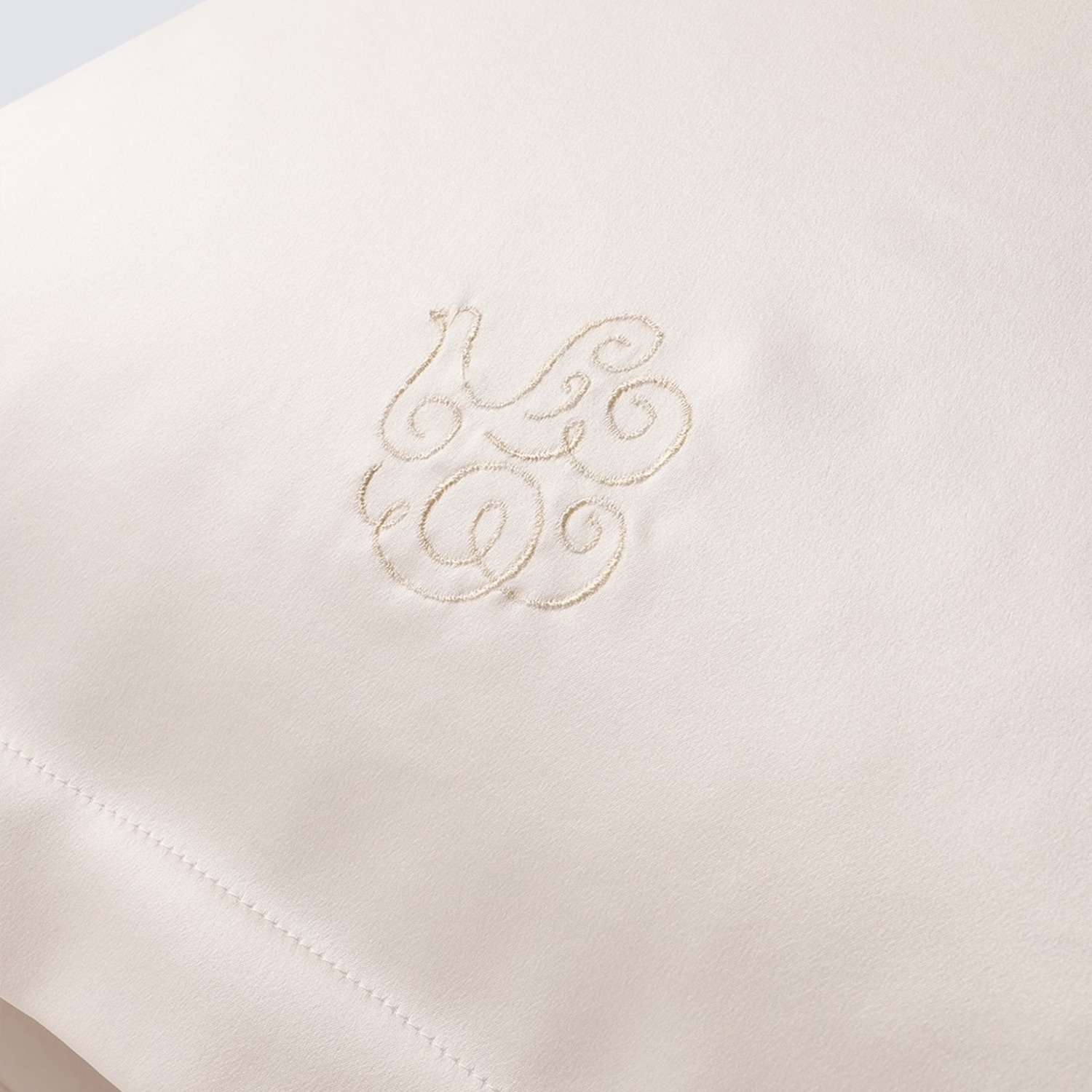 シルクピローケース