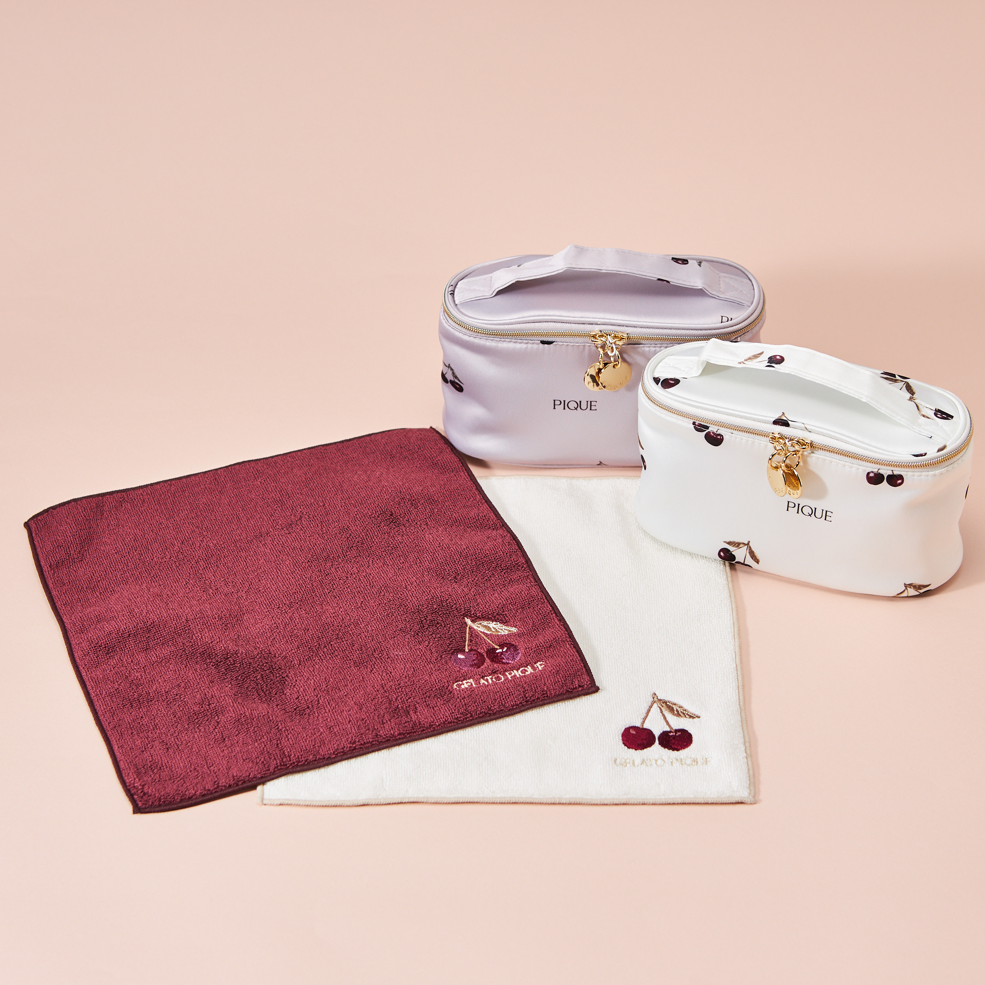 【WOMEN】アーバンチェリー　ハンドタオル＆バニティポーチ