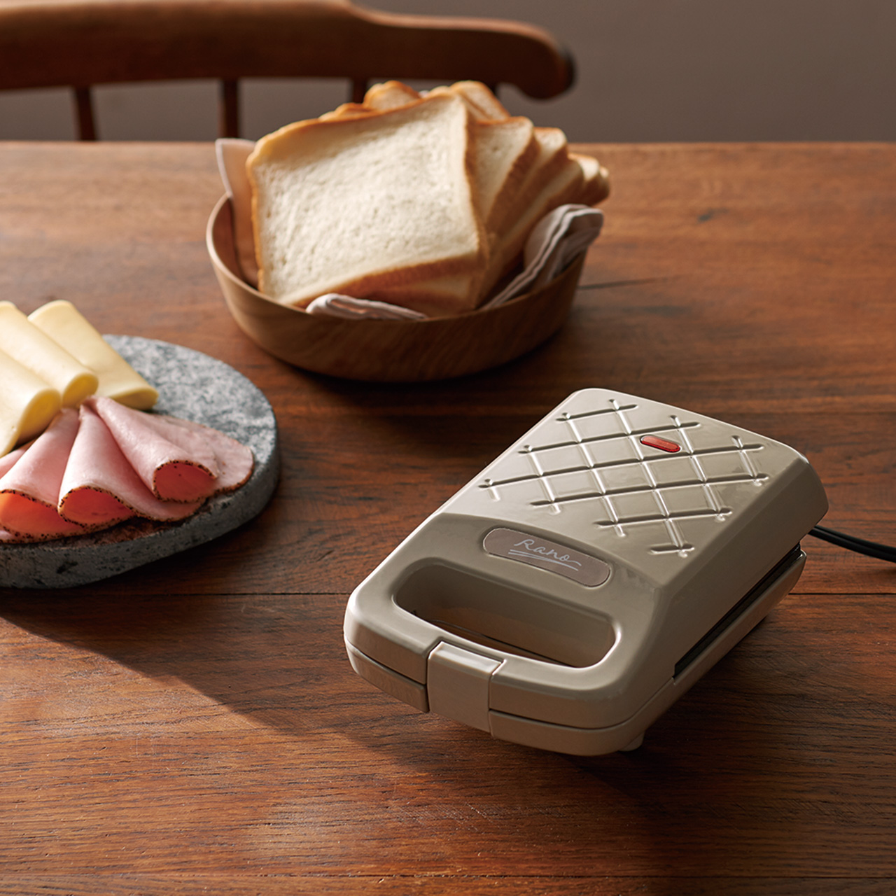 〈Levantes〉 レヴァンテス