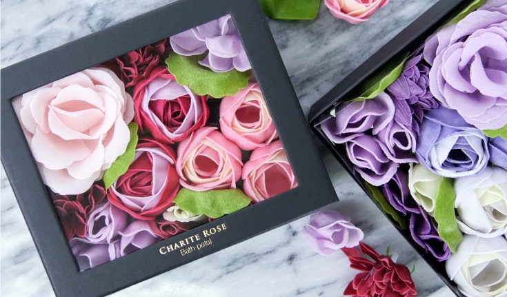 【名入れ刺繍】疲れを癒すシルクアイマスクとフラワーバスペタルセット