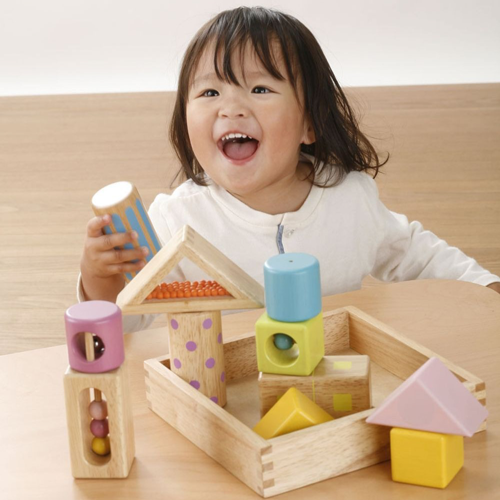 【名入れギフト】音いっぱい積み木+フード付きバスタオルセット