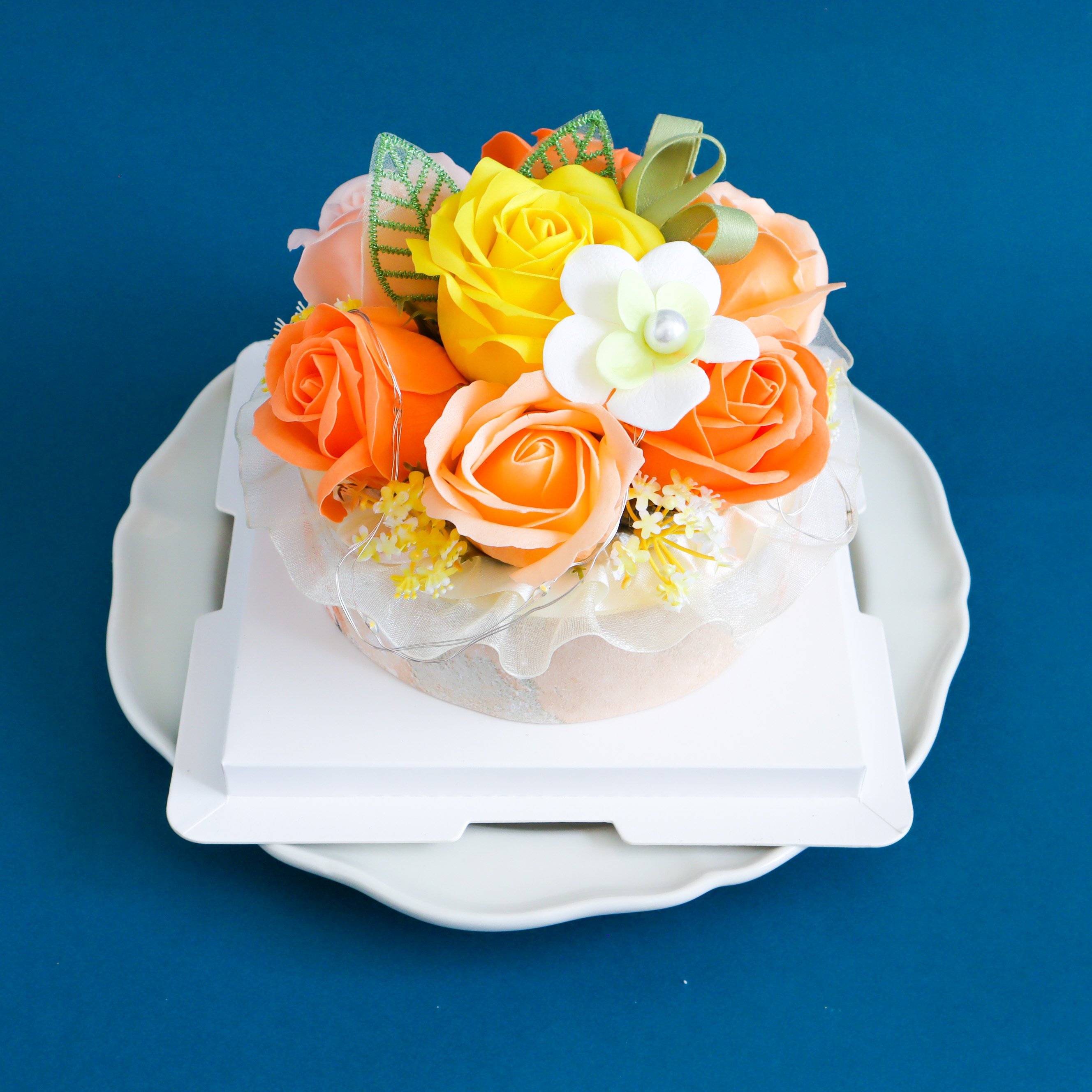 LEDフラワーケーキ（観賞用ソープフラワー）【全2色】