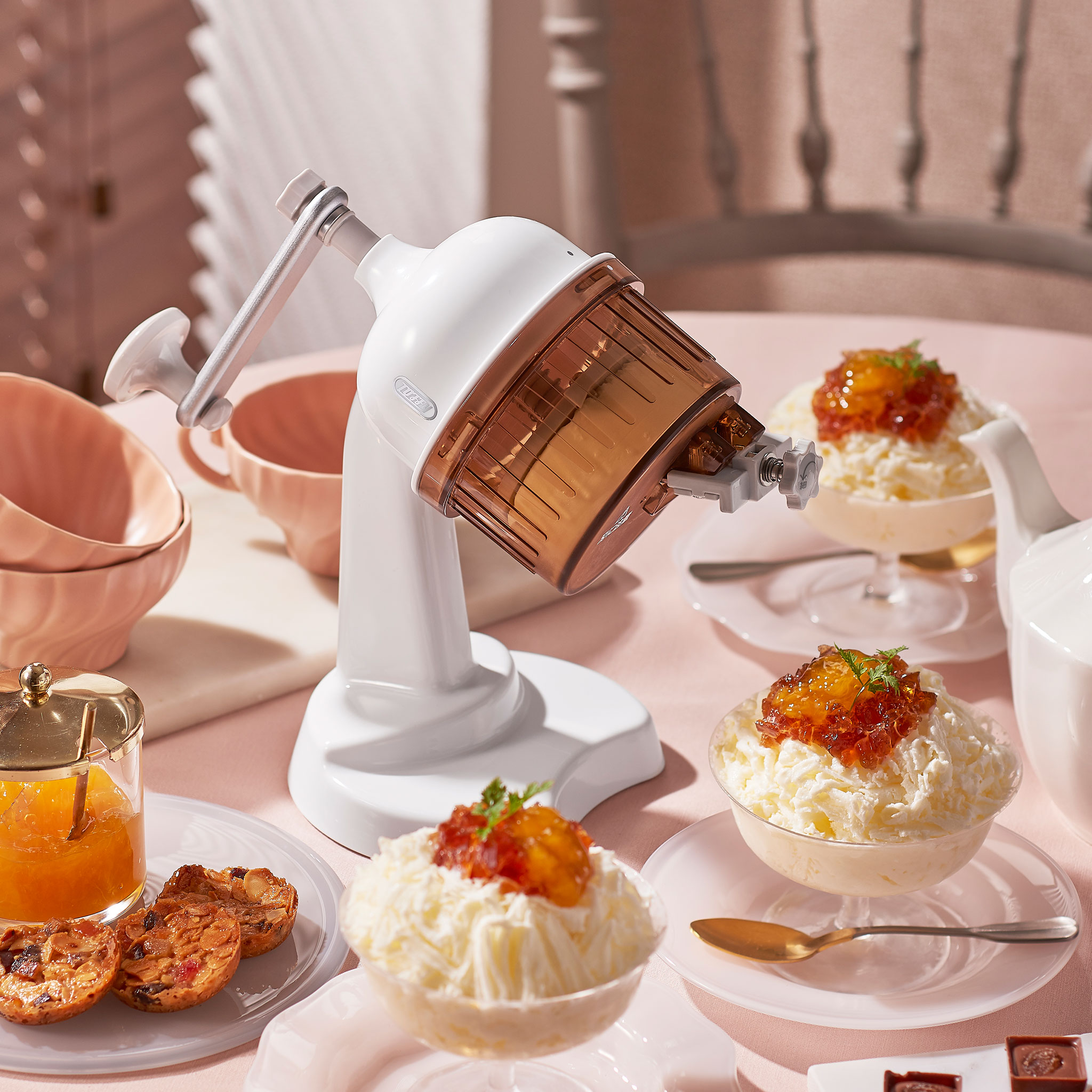 コンパクトふわふわかき氷器