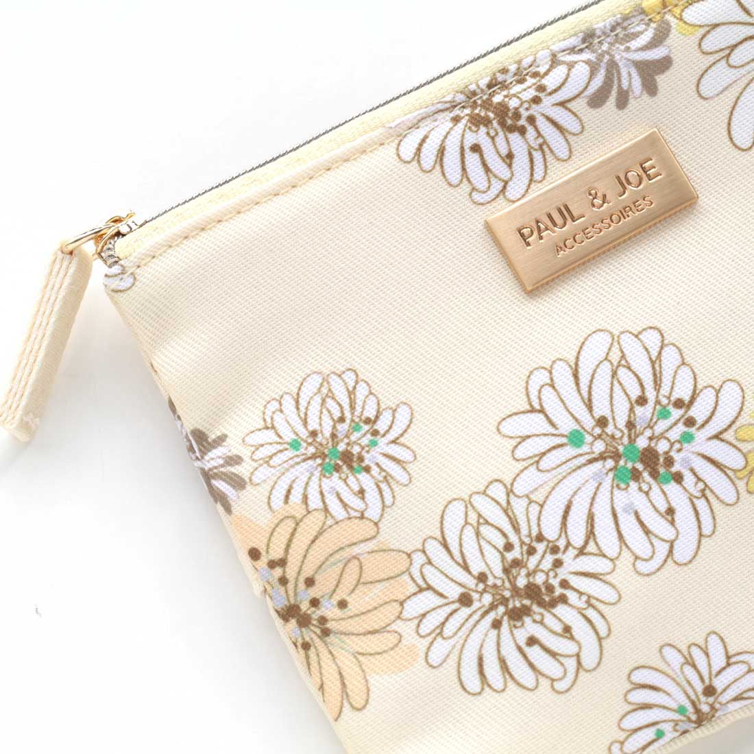 ティッシュポーチ