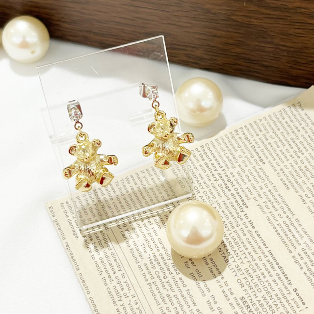 【リボンケースでお届け】ベアピアス
