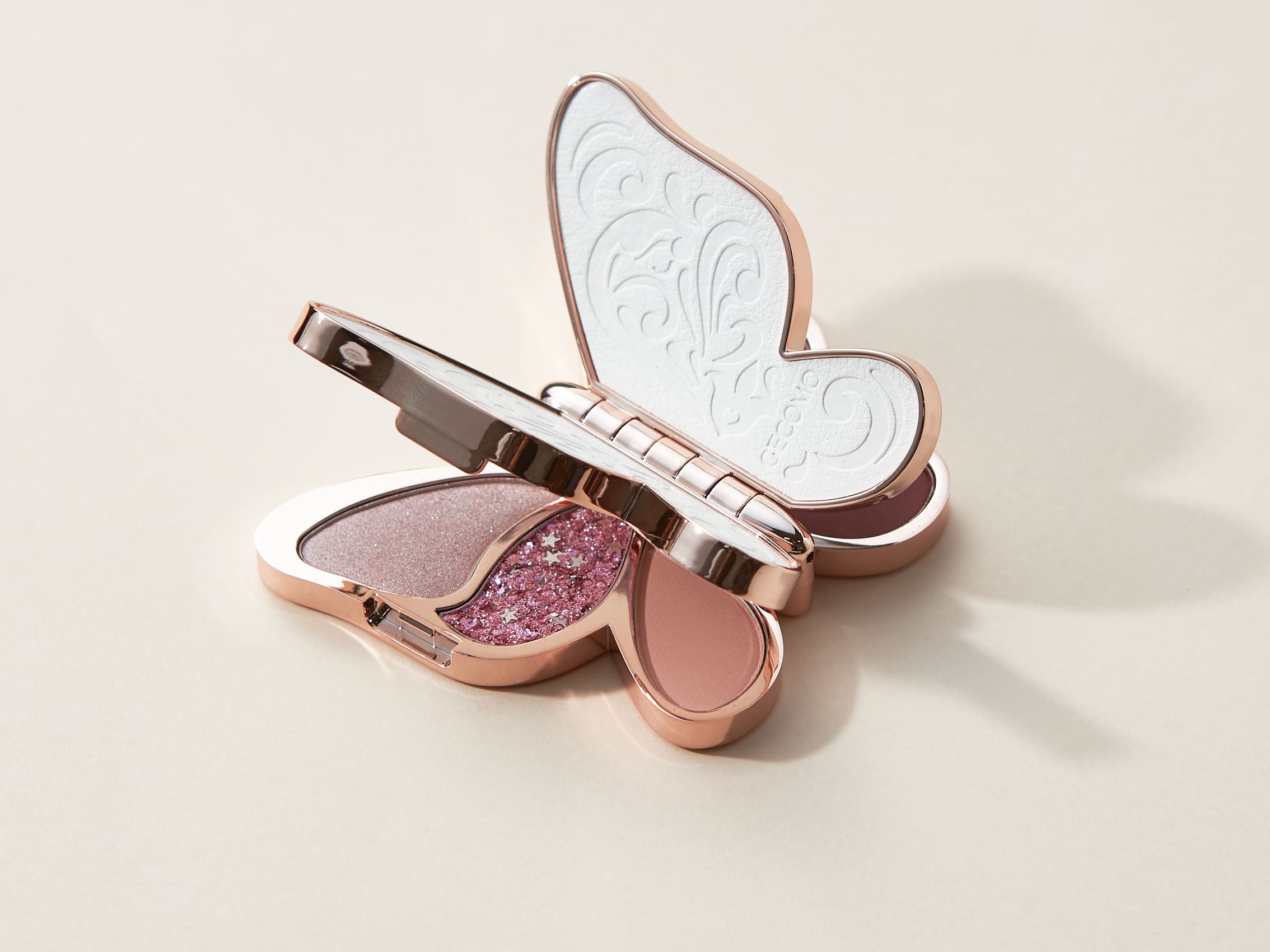 【BOX付】大人気バタフライアイシャドウとハンドクリーム