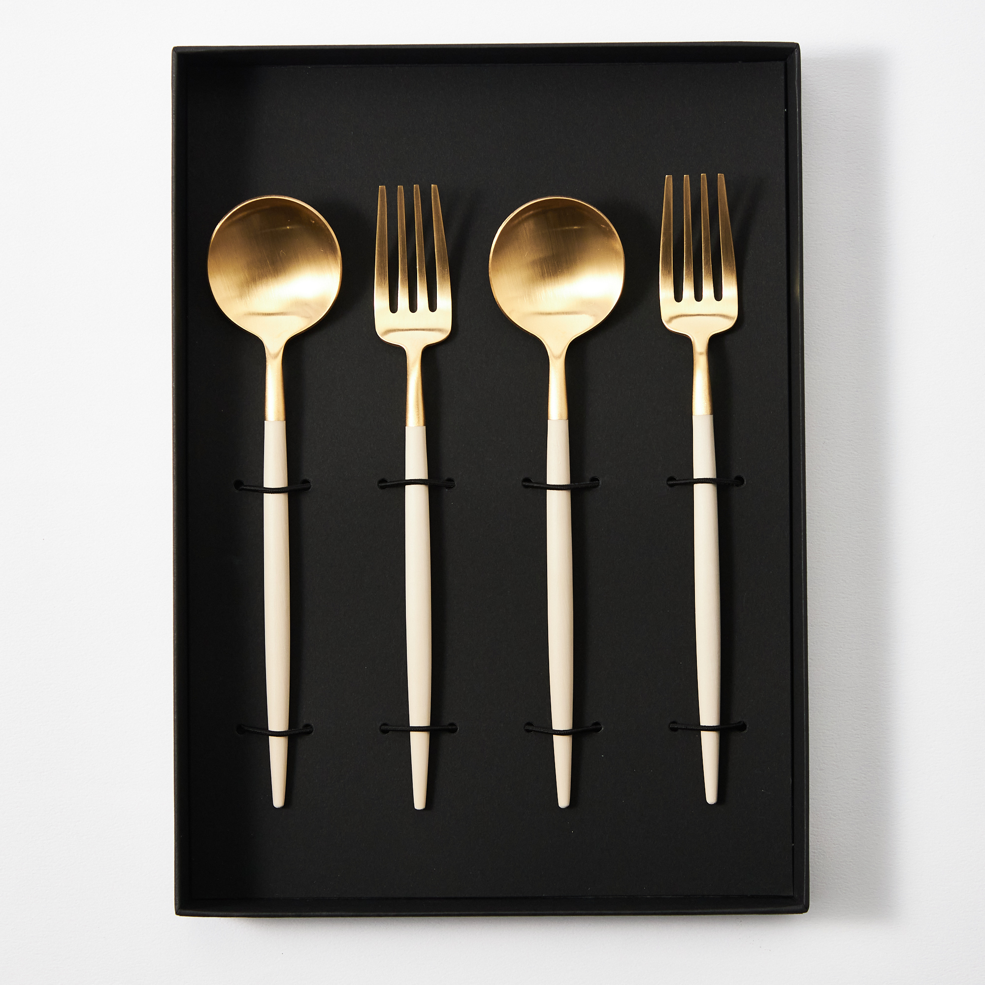 【クチポール】ゴアアイボリー×ゴールド デザートペア4本セット