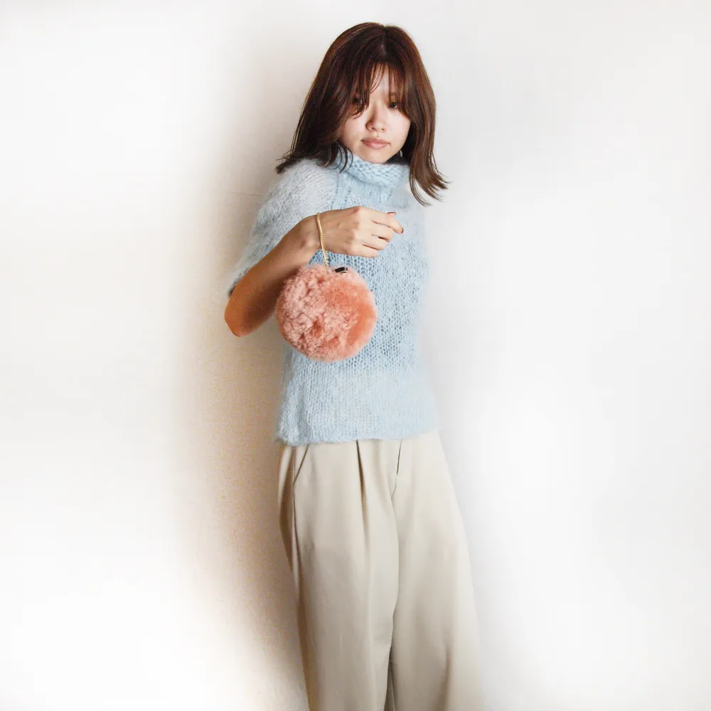 【BOX付き】ふわもこマカロンポーチとリップ＆ネイルバームセット