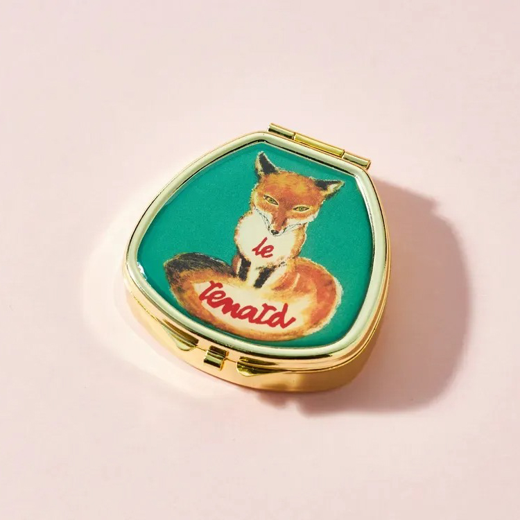 【BOX付き】ふわもこマカロンポーチとリップ＆ネイルバームセット