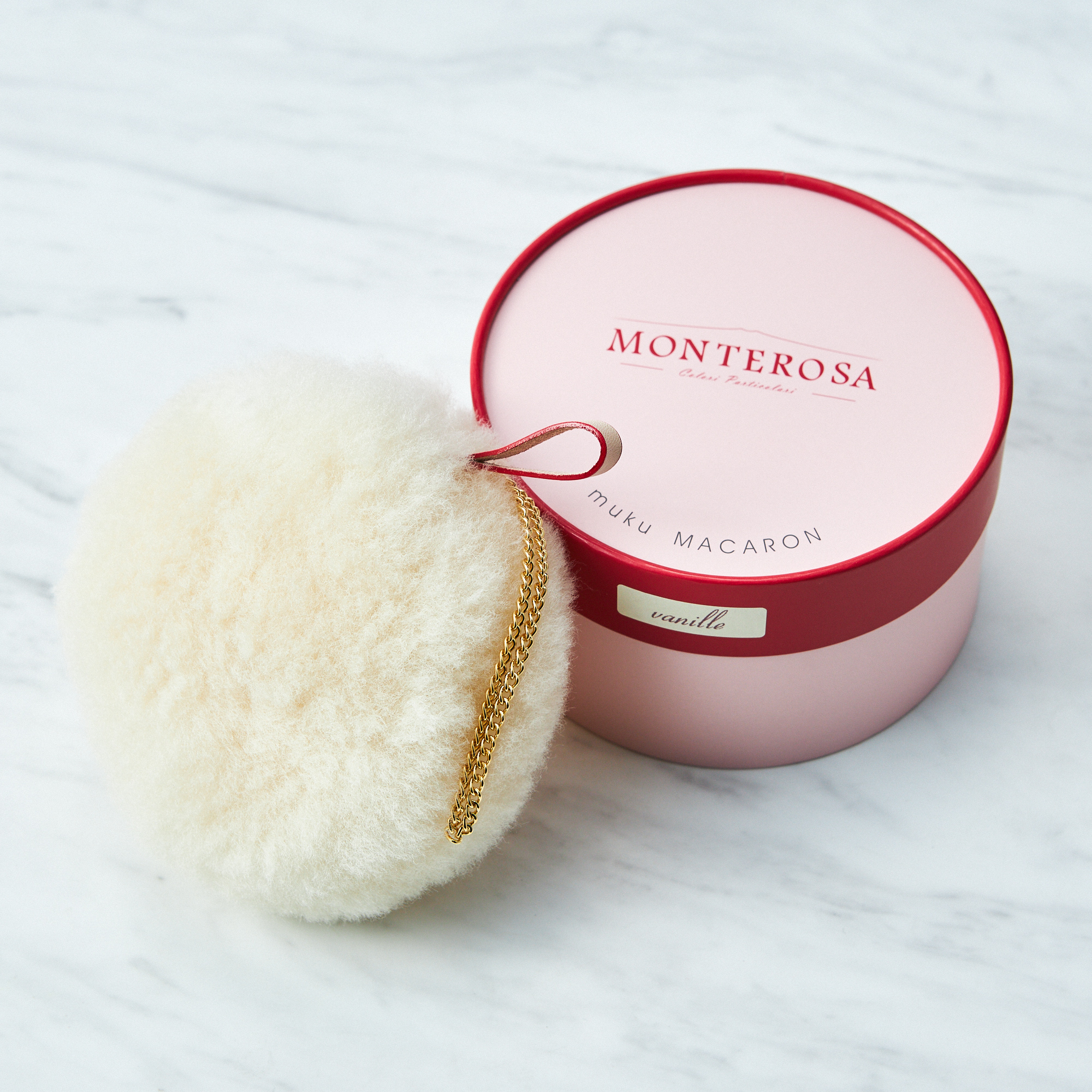 【タンプ限定】もこもこポーチと大人気バタフライアイシャドウ