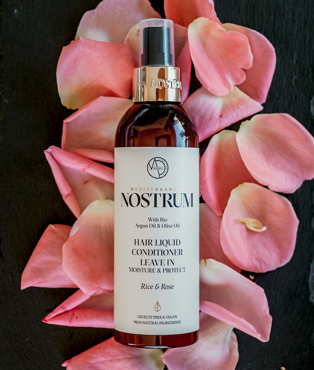 洗い流さないヘアトリートメント　ライス&ローズ