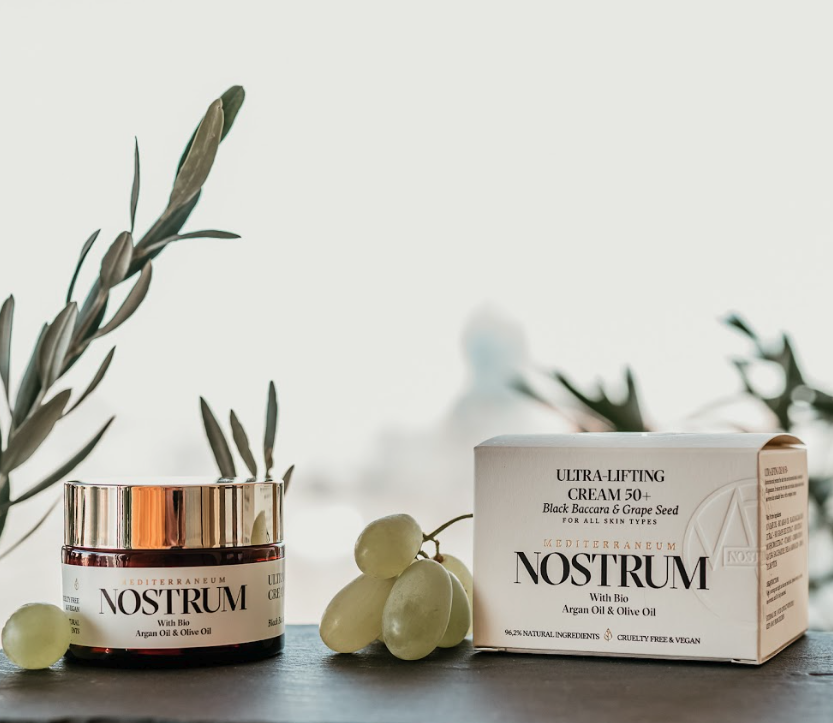 ＵＬクリーム50+ ブラックバカラ＆グレープシード