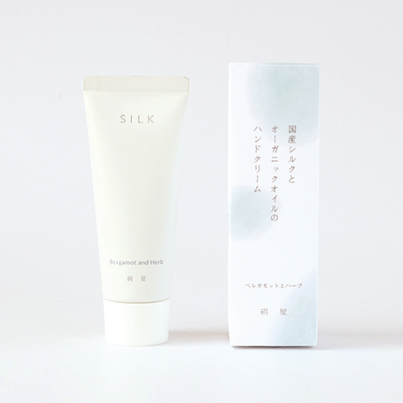 国産シルクとオーガニックオイルのハンドクリーム