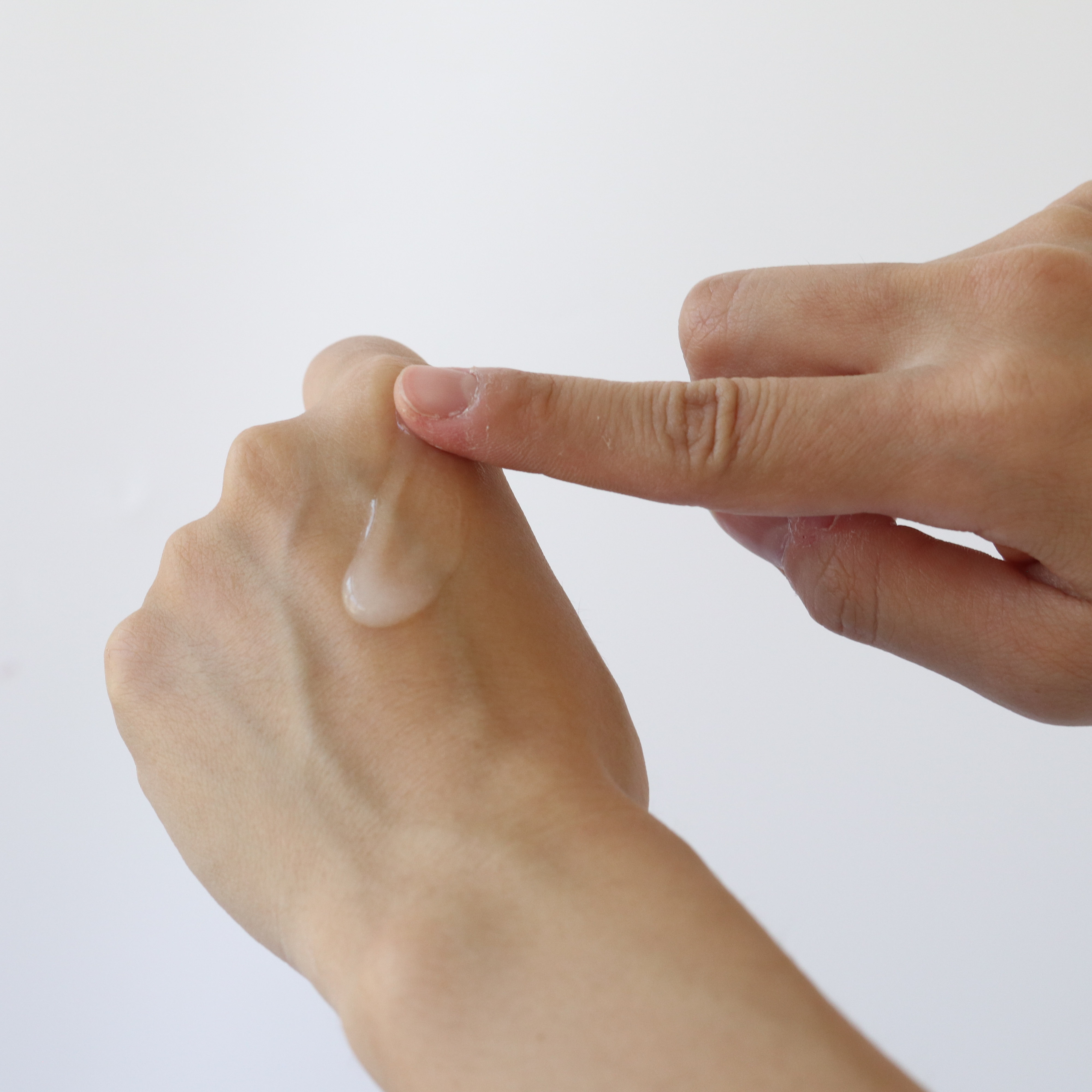 国産シルクとオーガニックオイルのハンドクリーム