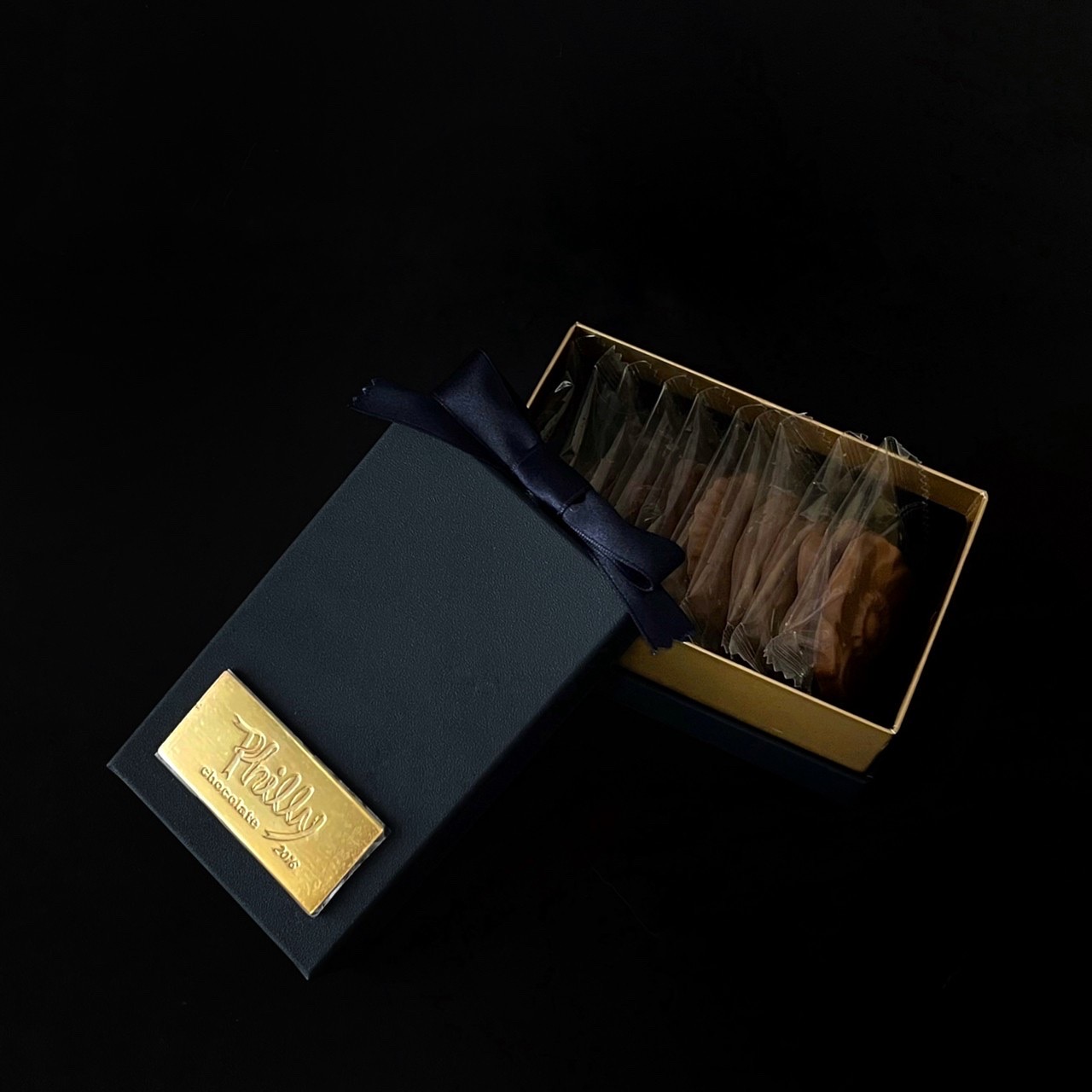 Navy box