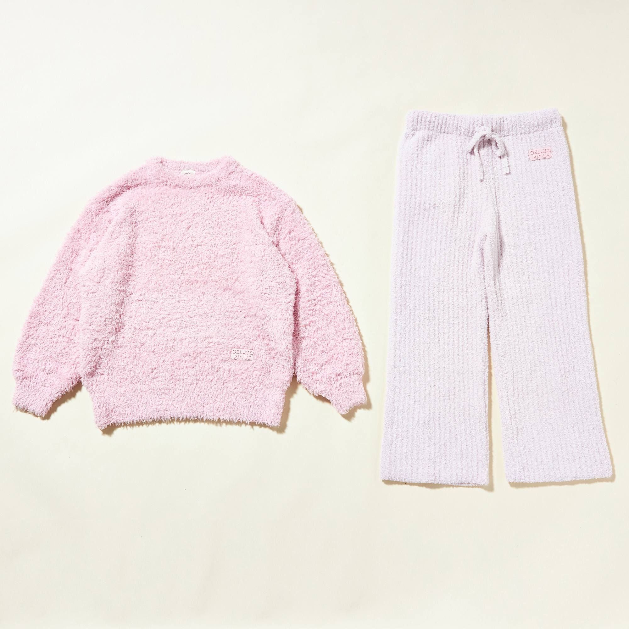 【WOMEN】ジェラートプルオーバー＆パウダーリブロングパンツセット